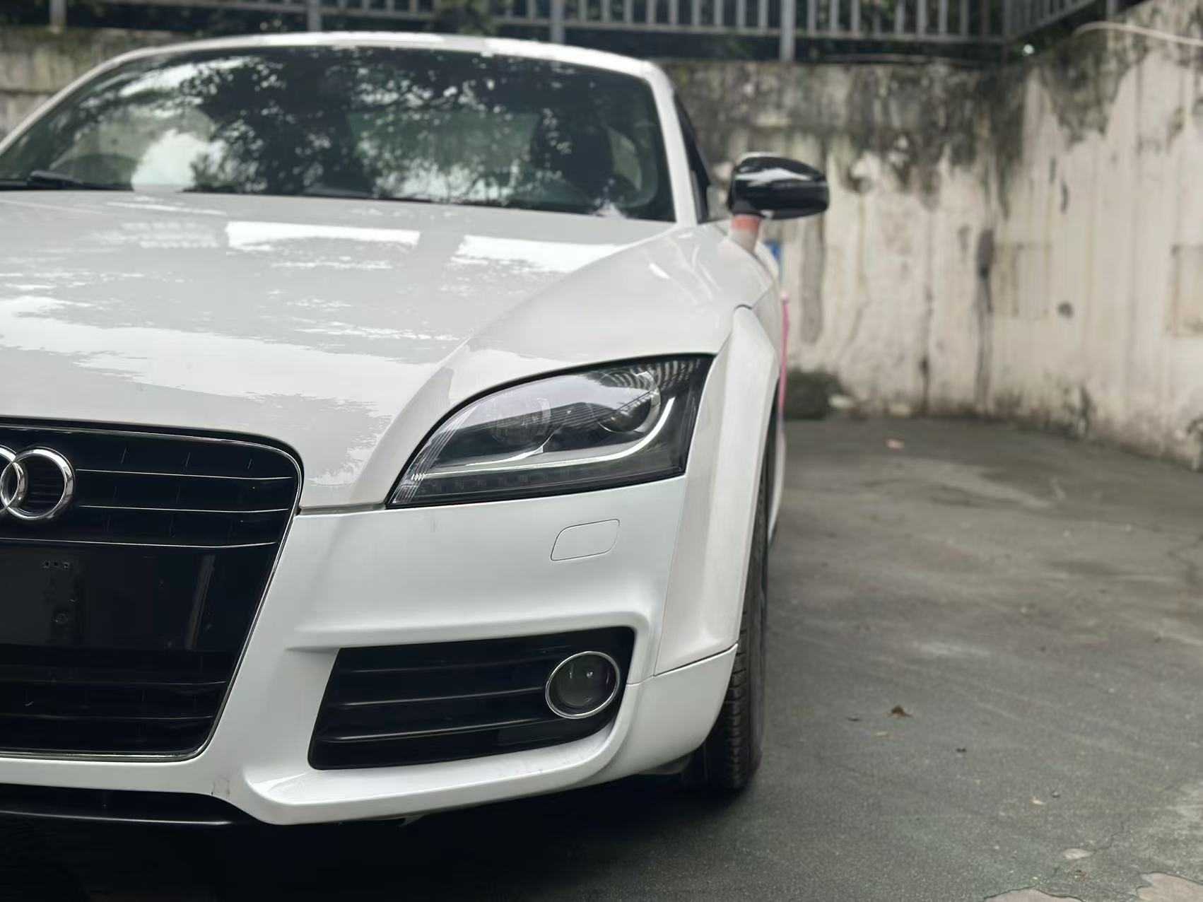 Audi TT 2012 #4 Audi TT 2012 car image #4