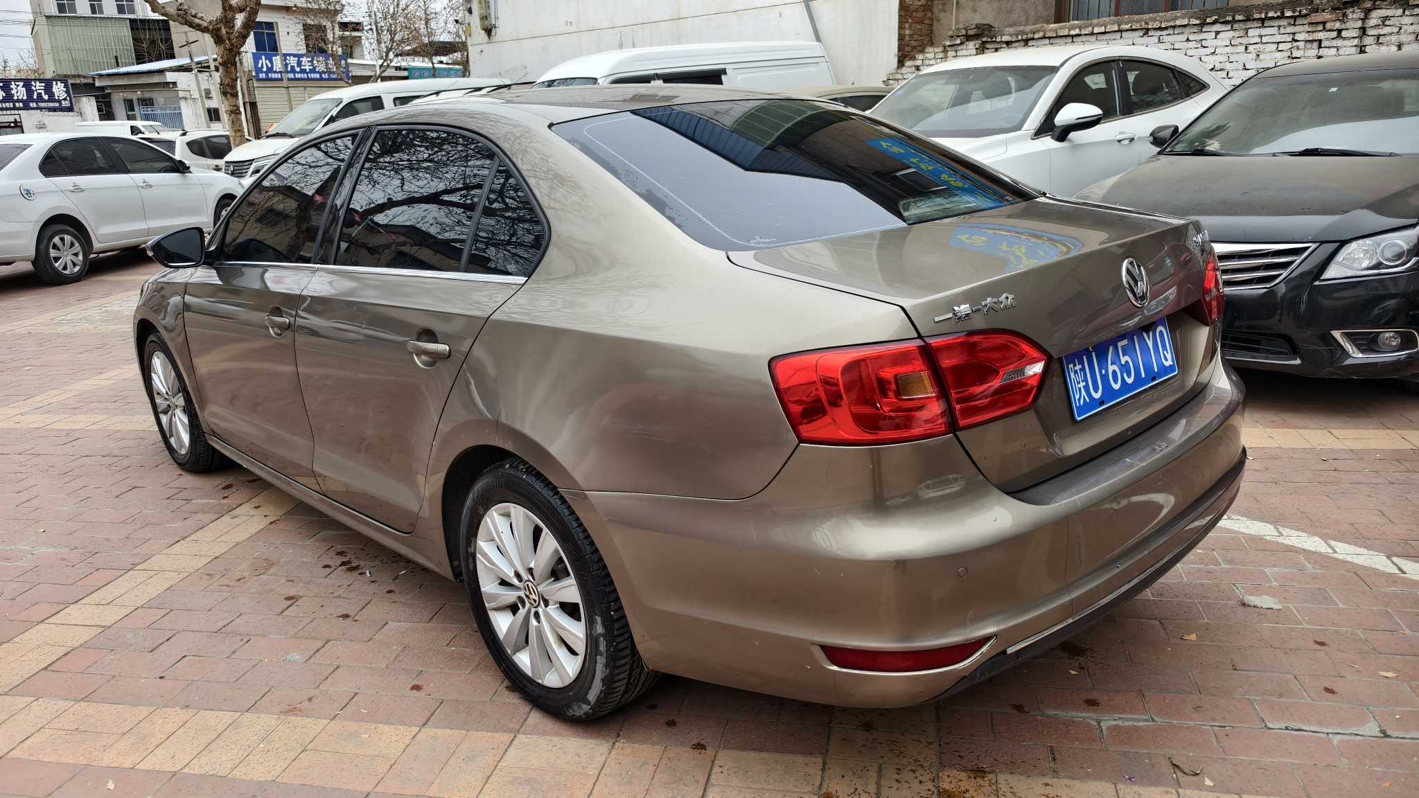 Volkswagen Sagitar 2015 صورة سيارة #4