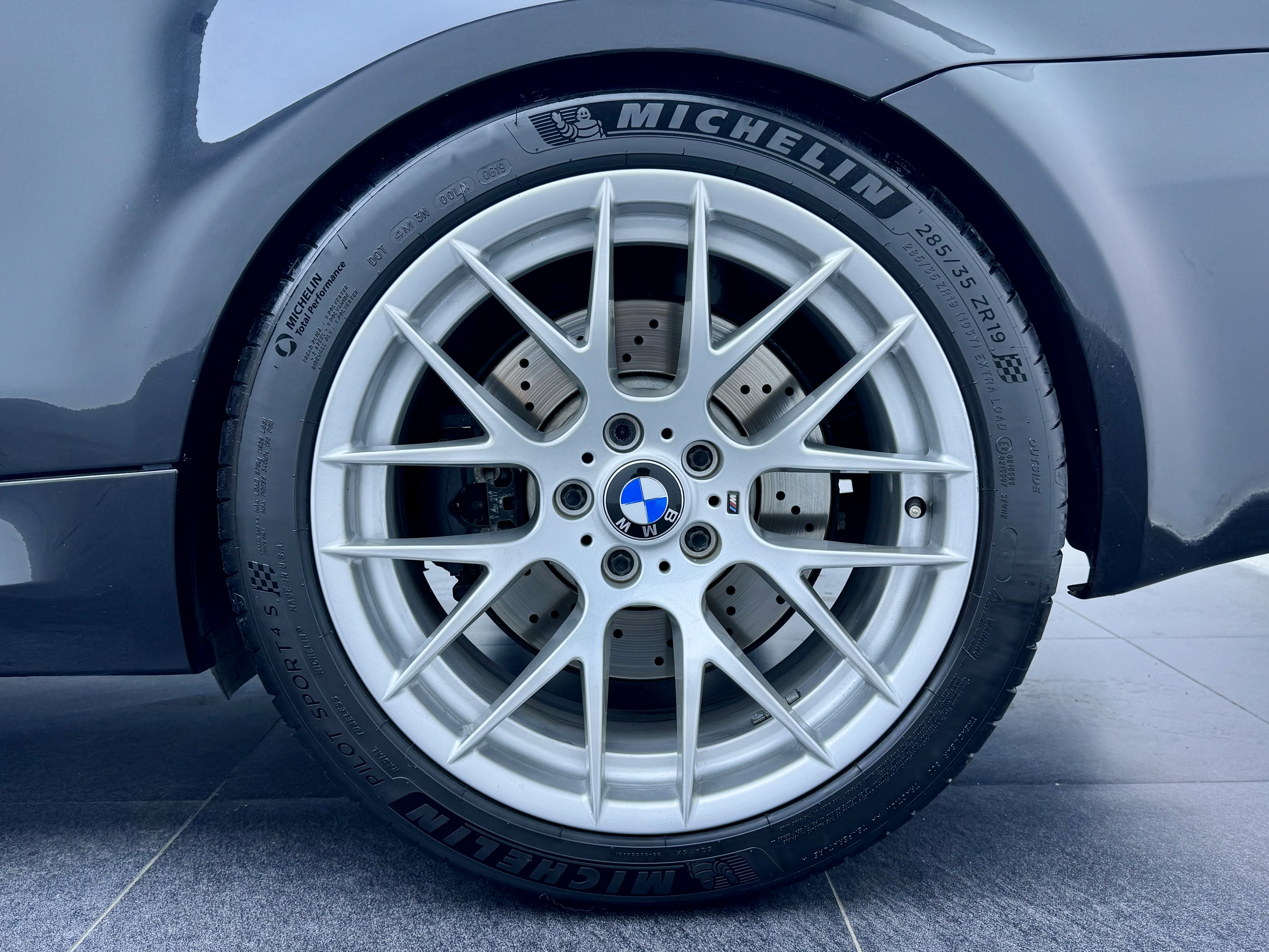 BMW 1 Series M 2013 #4 BMW 1 Series M 2013 car image #4