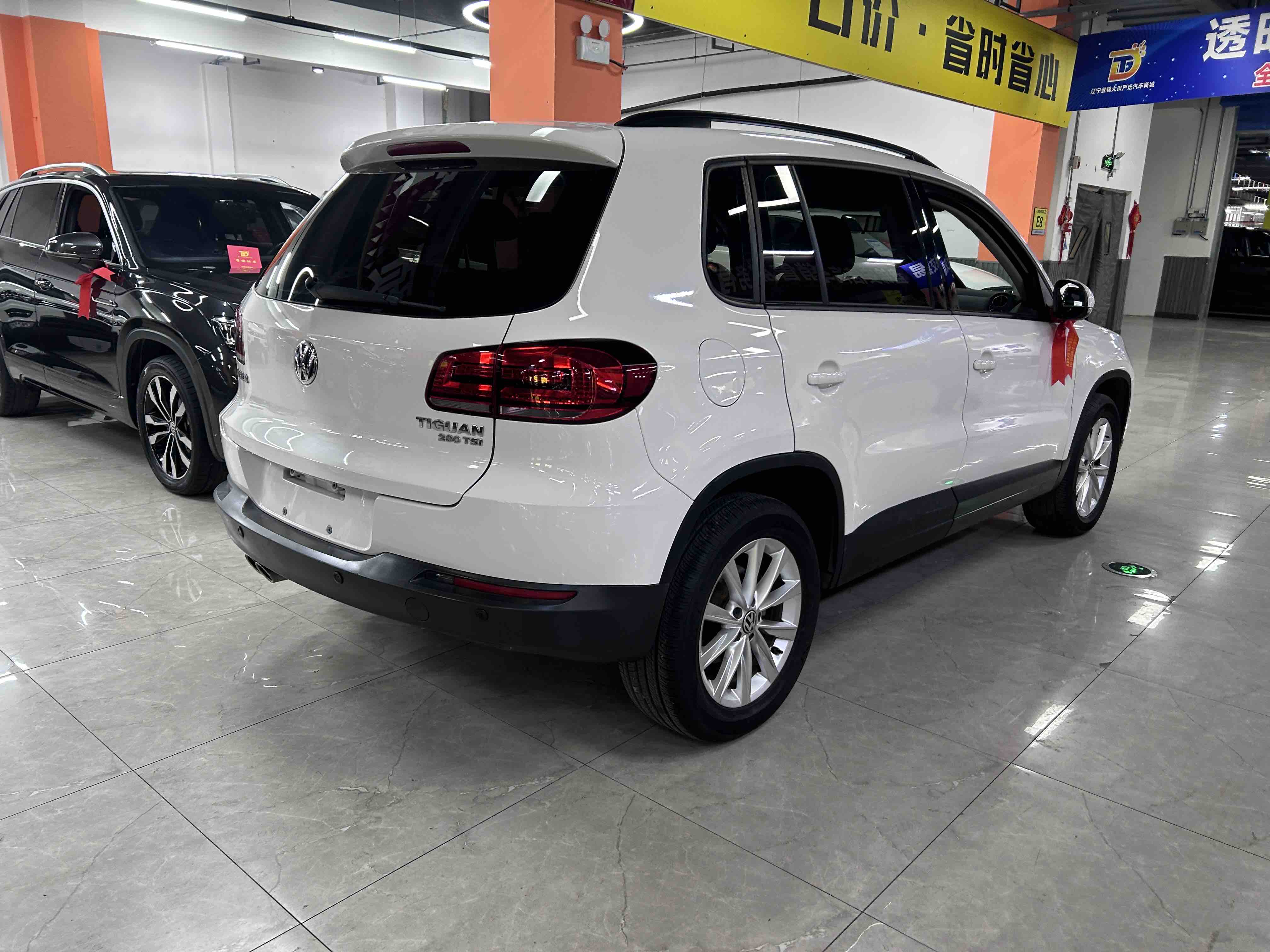 Volkswagen Tiguan 2017 car image #4