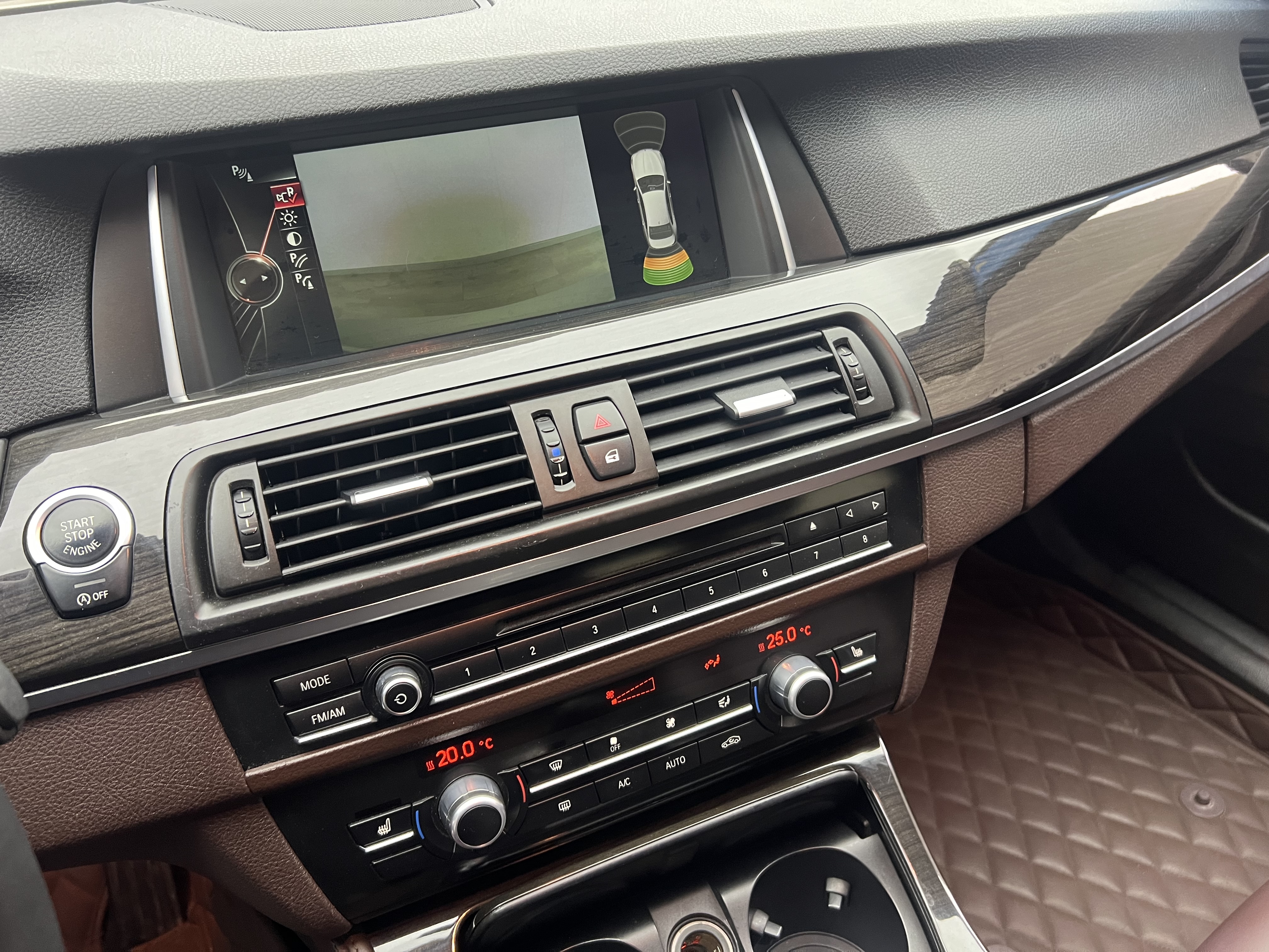 BMW 5 Series 2015 #4 BMW 5 Series 2015 car image #4