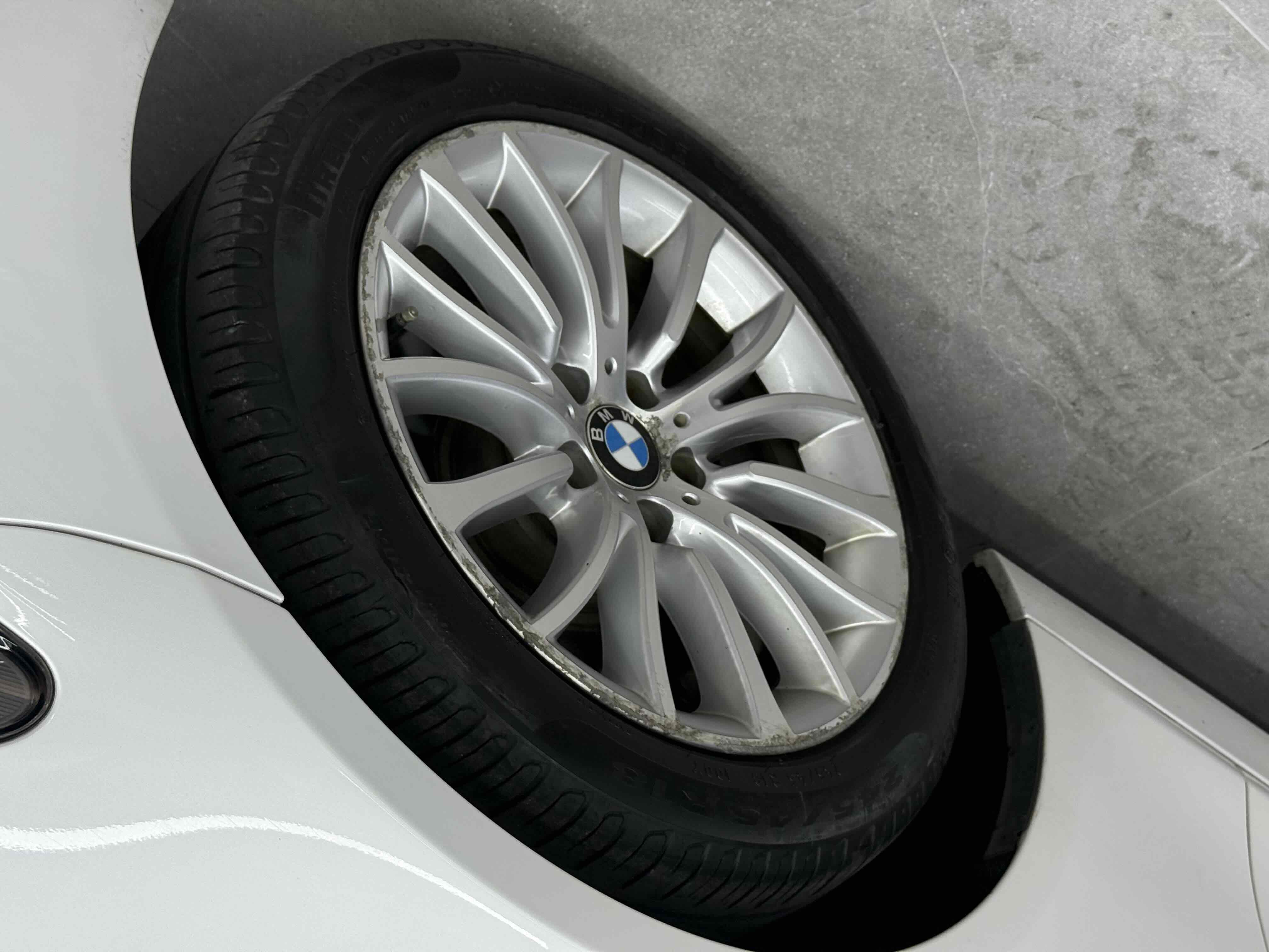 BMW 5 Series 2016 #4 BMW 5 Series 2016 car image #4