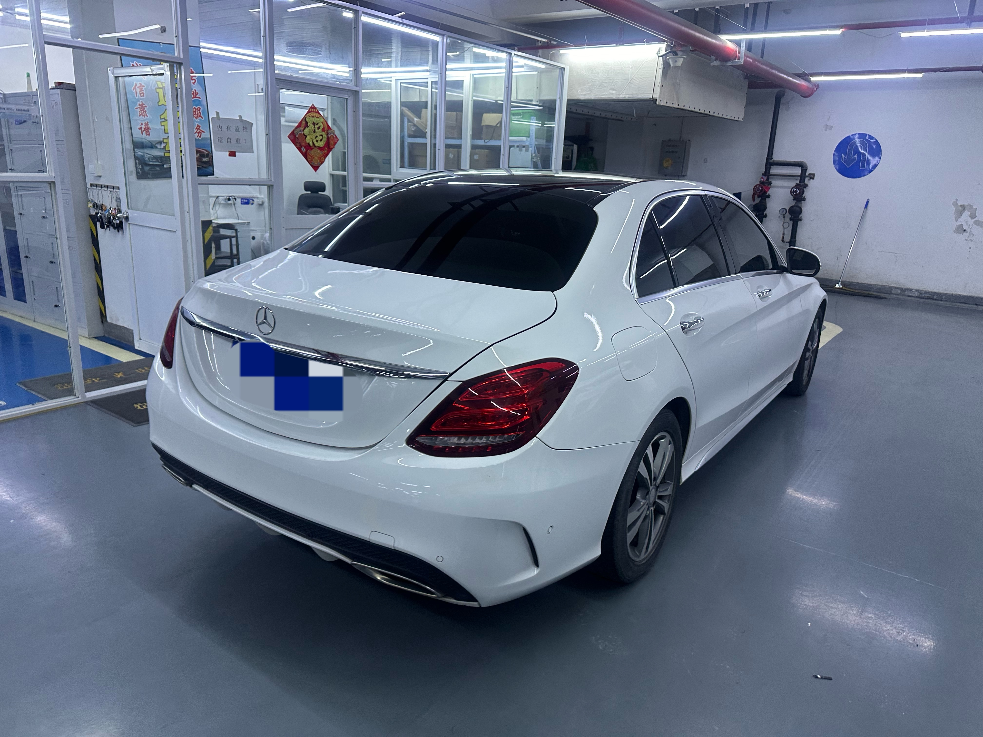 Mercedes-Benz C Class 2017 car image #4