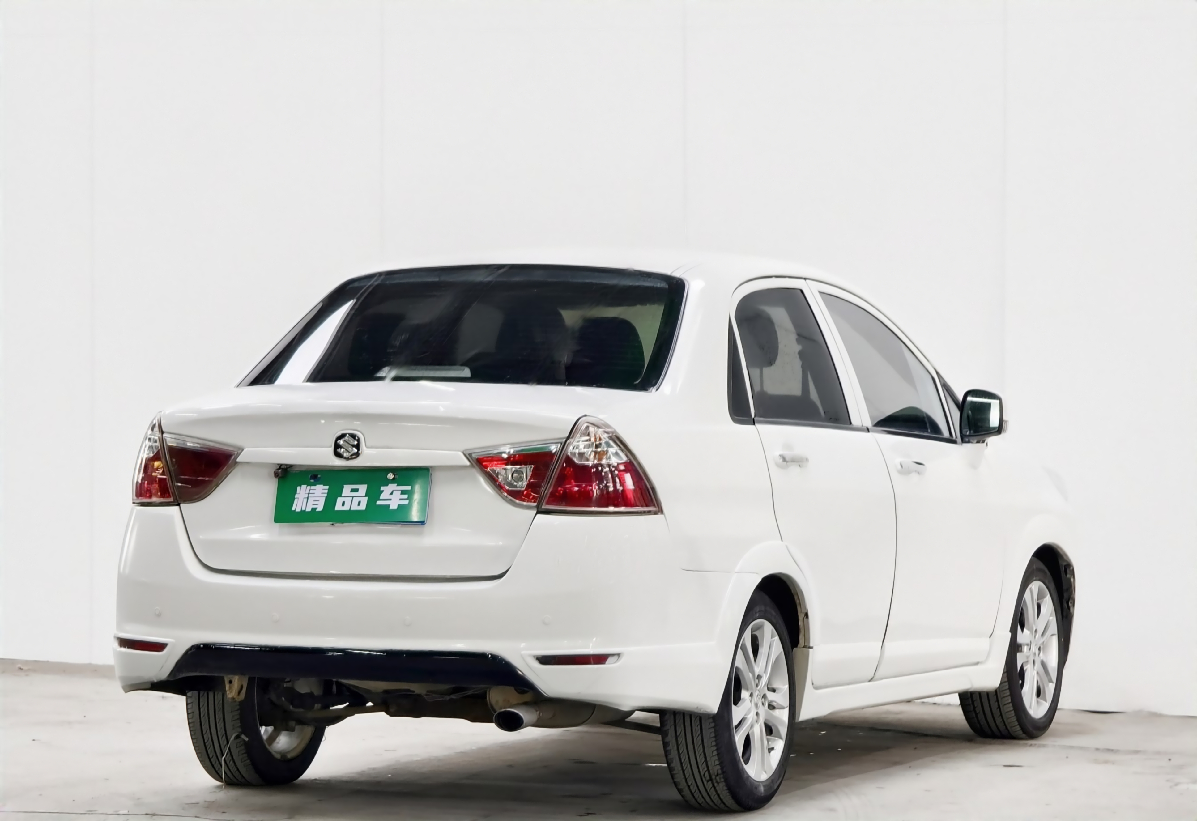 Suzuki Liana A6 2014 image de voiture #4