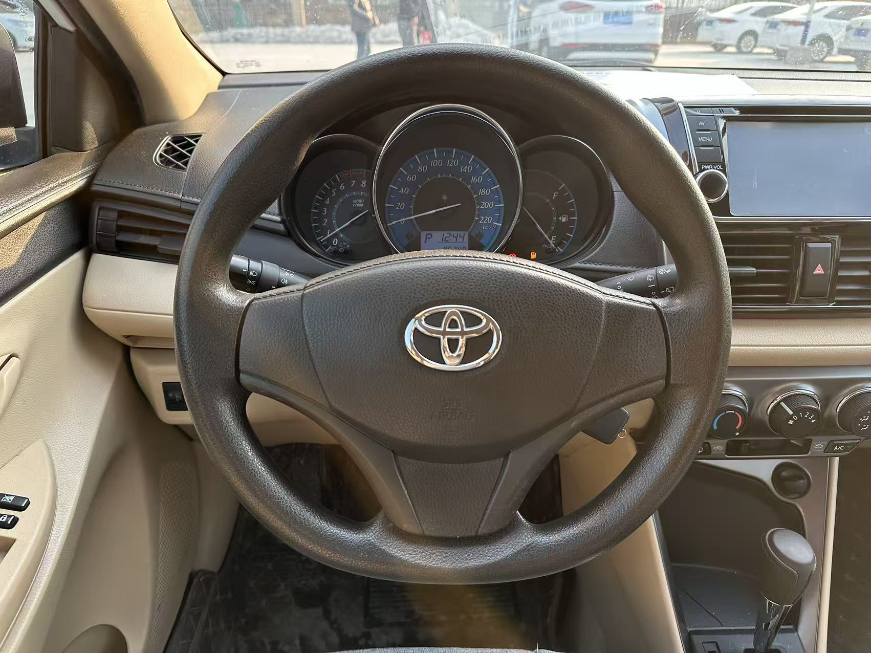 Yaris L Zhixuan 2014 #4 Yaris L Zhixuan 2014 car image #4