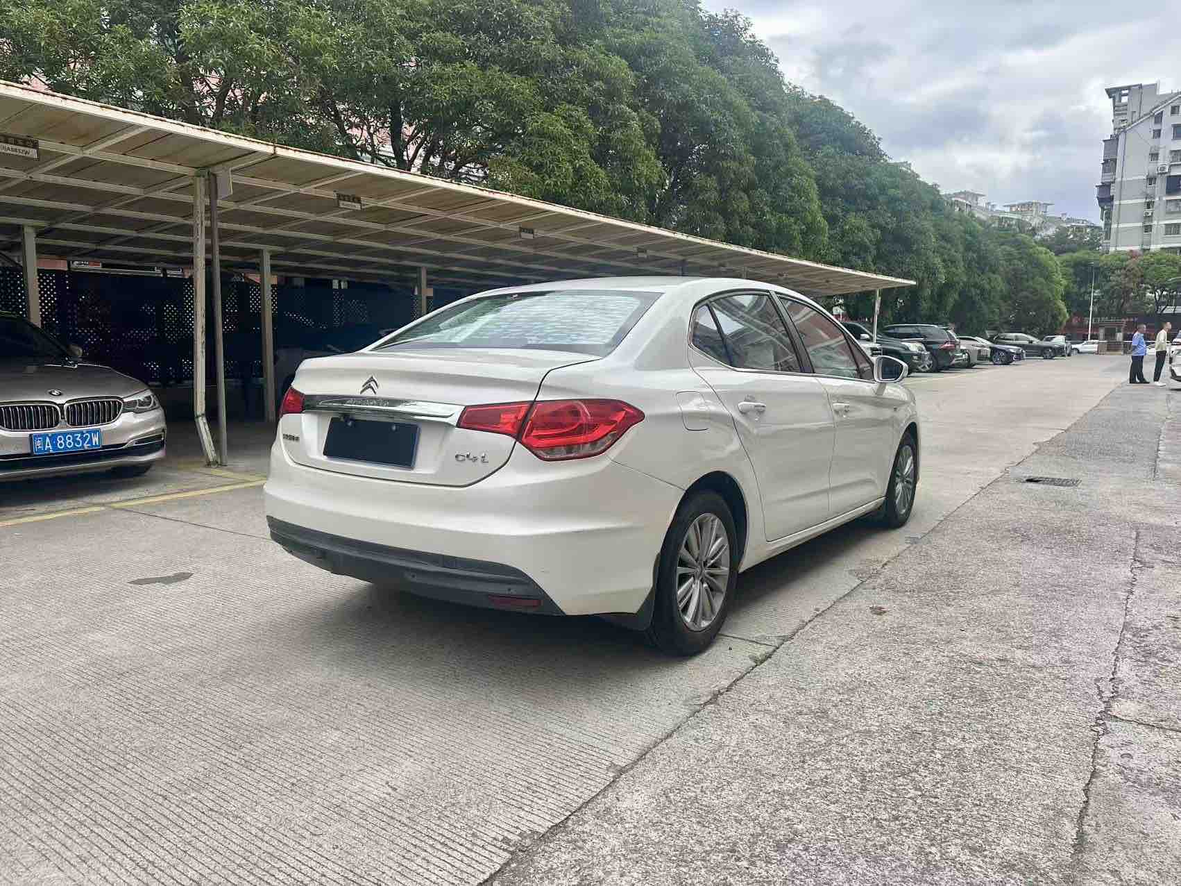 Citroen C4L 2015 #4 Citroen C4L 2015 car image #4