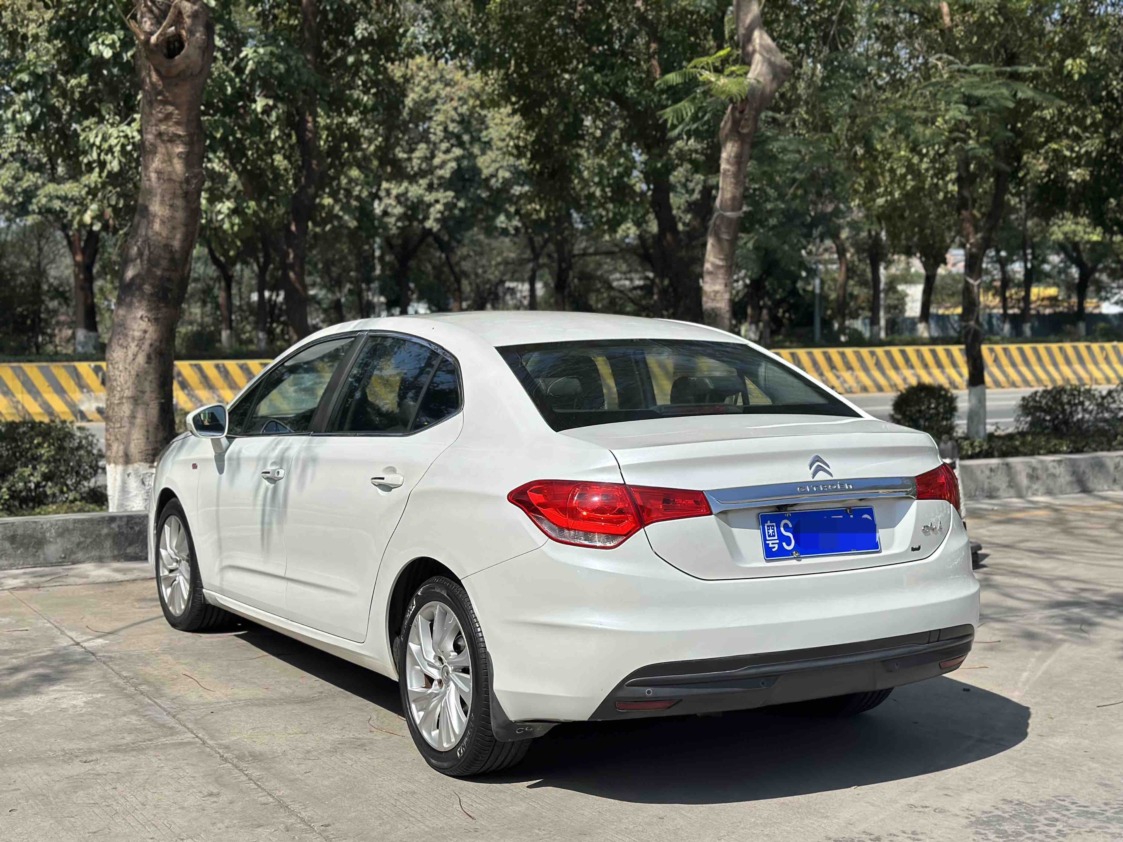 Citroen C4L 2014 #4 Citroen C4L 2014 immagine di auto #4