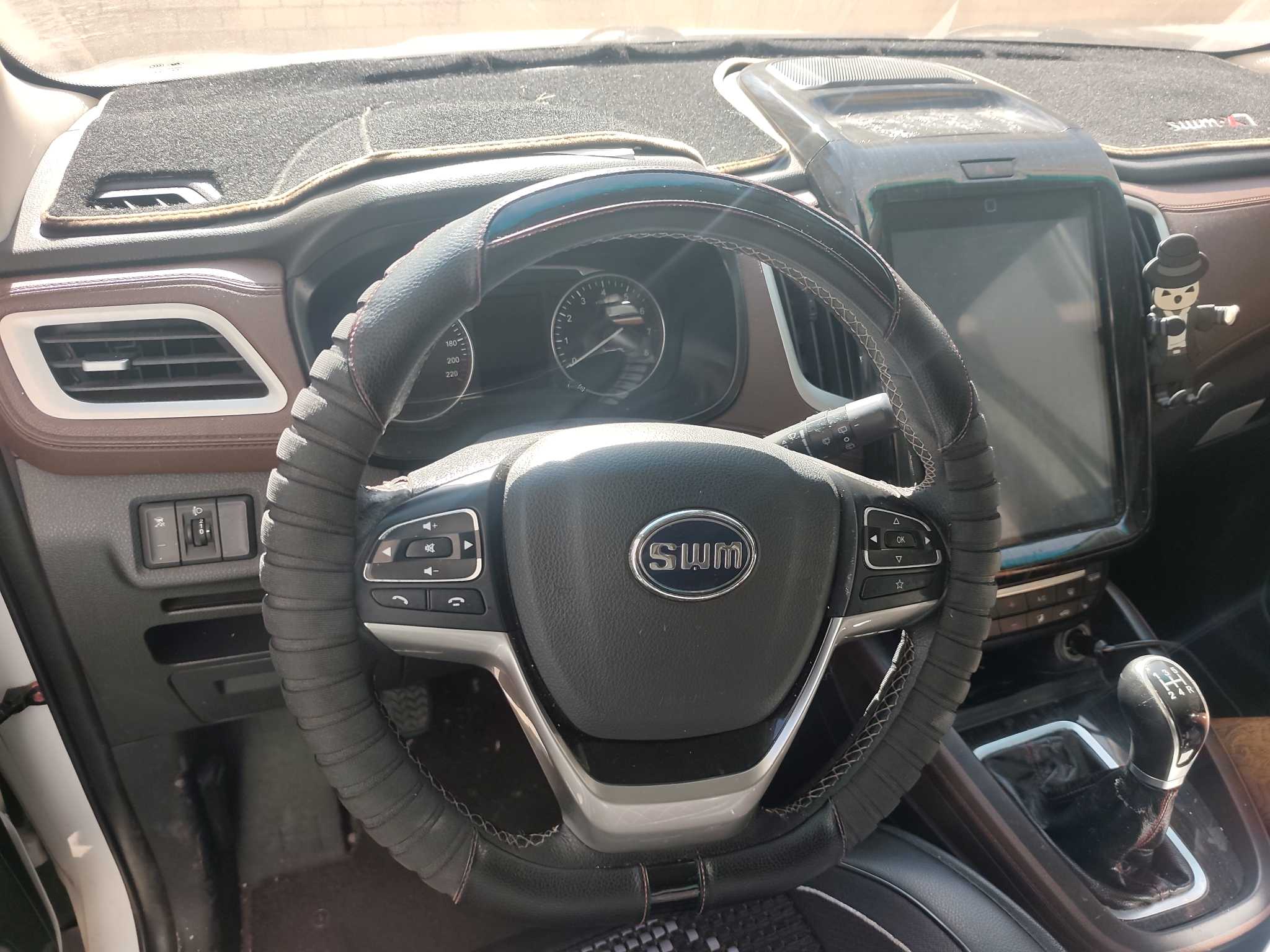 SWM斯威汽车 SWM斯威X7 2017 #4 SWM斯威汽车 SWM斯威X7 2017 汽车图片 #4