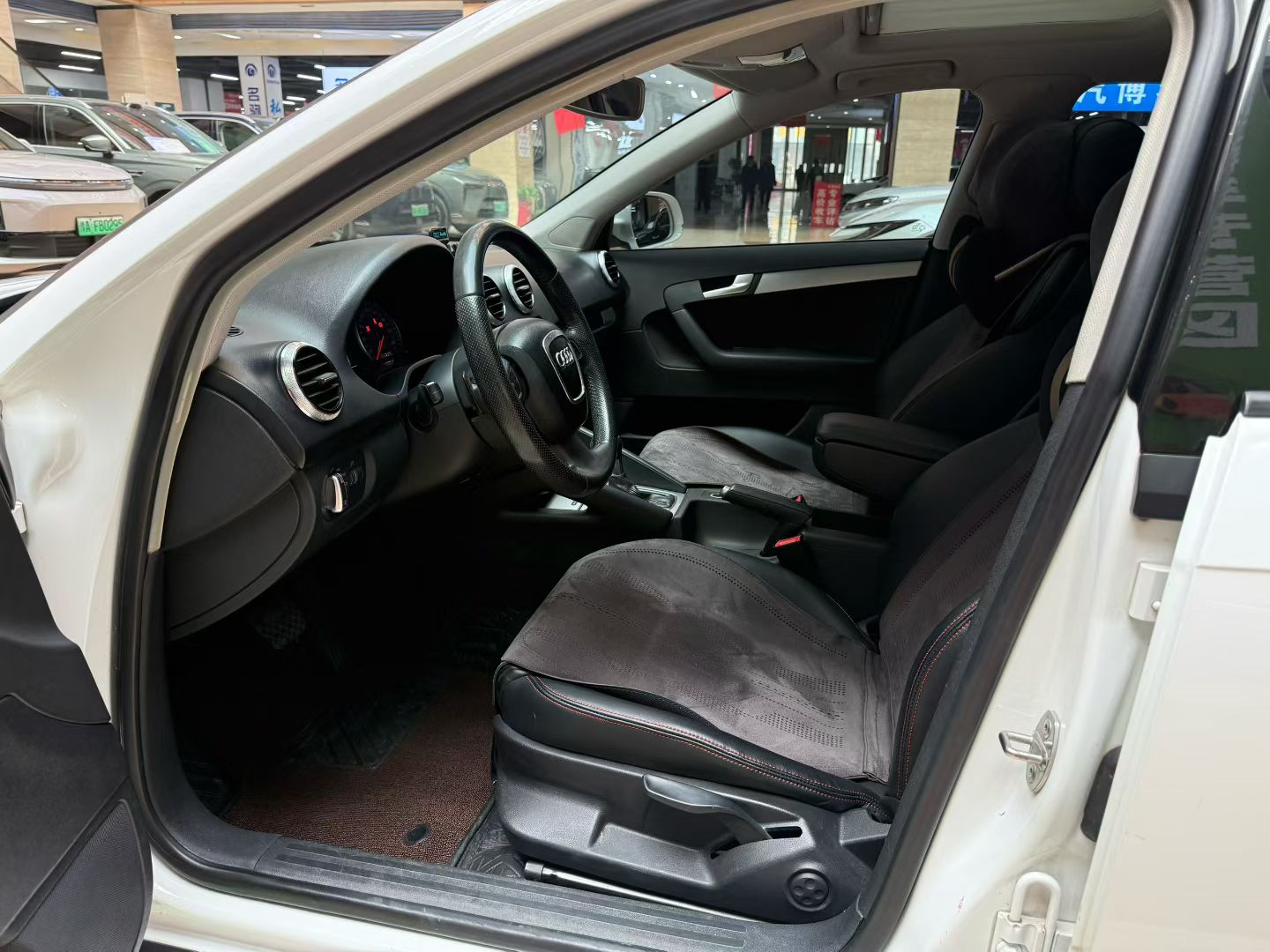 Audi A3 (Imported) 2014 #4 Audi A3 (Imported) 2014 car image #4