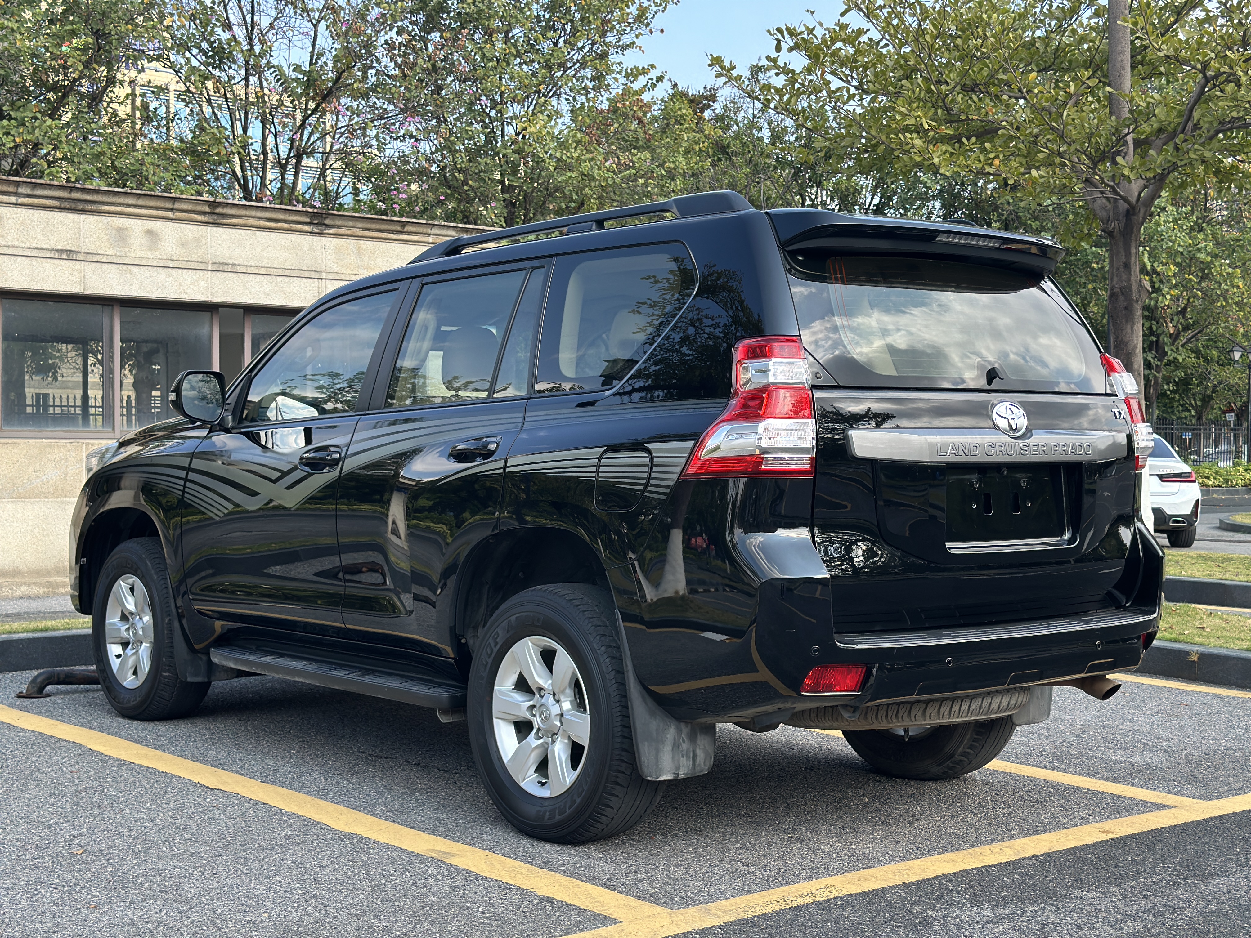 Toyota Prado (Imported) 2015 car image #4