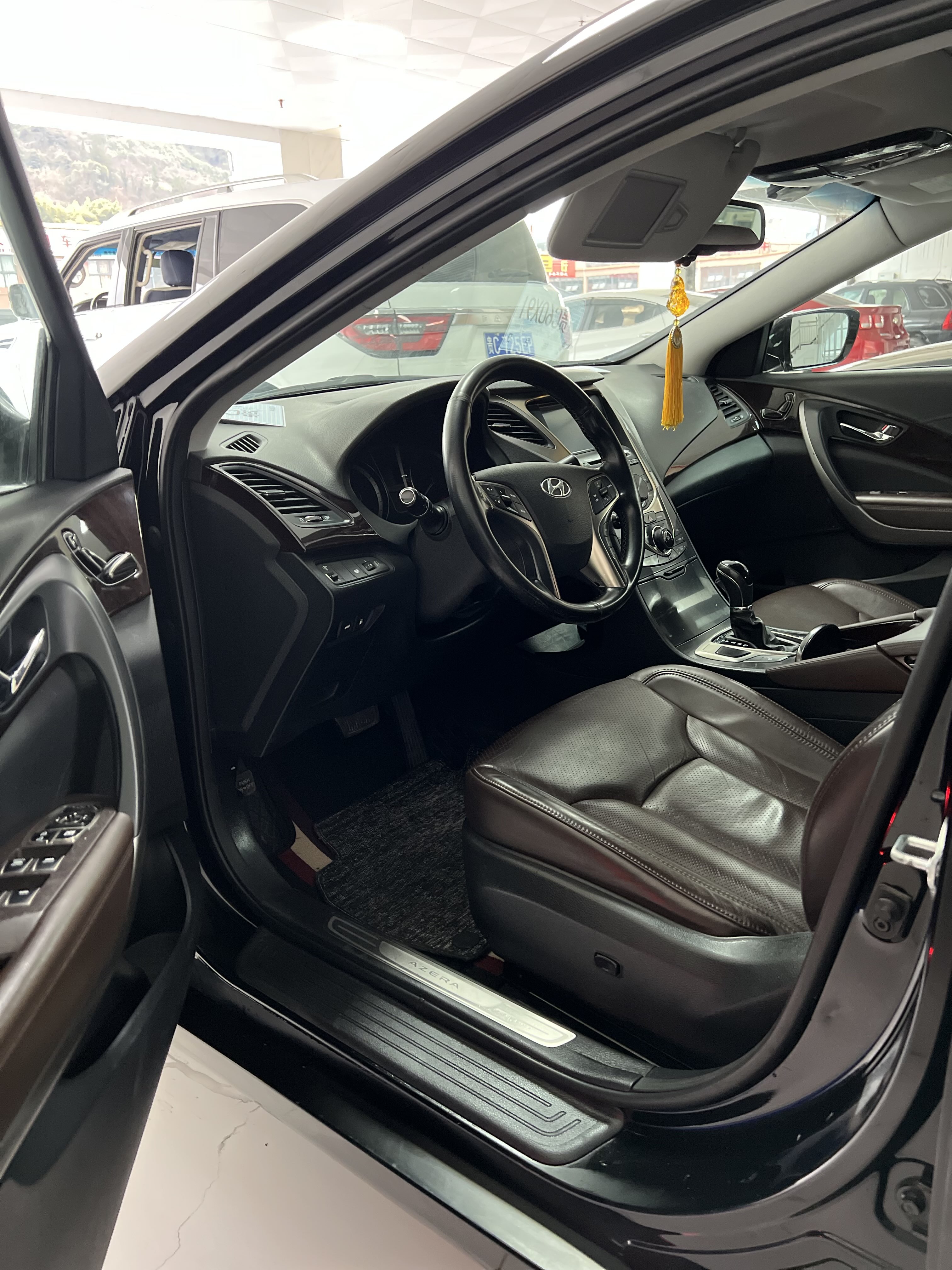 Hyundai Azera 2014 #4 Hyundai Azera 2014 car image #4