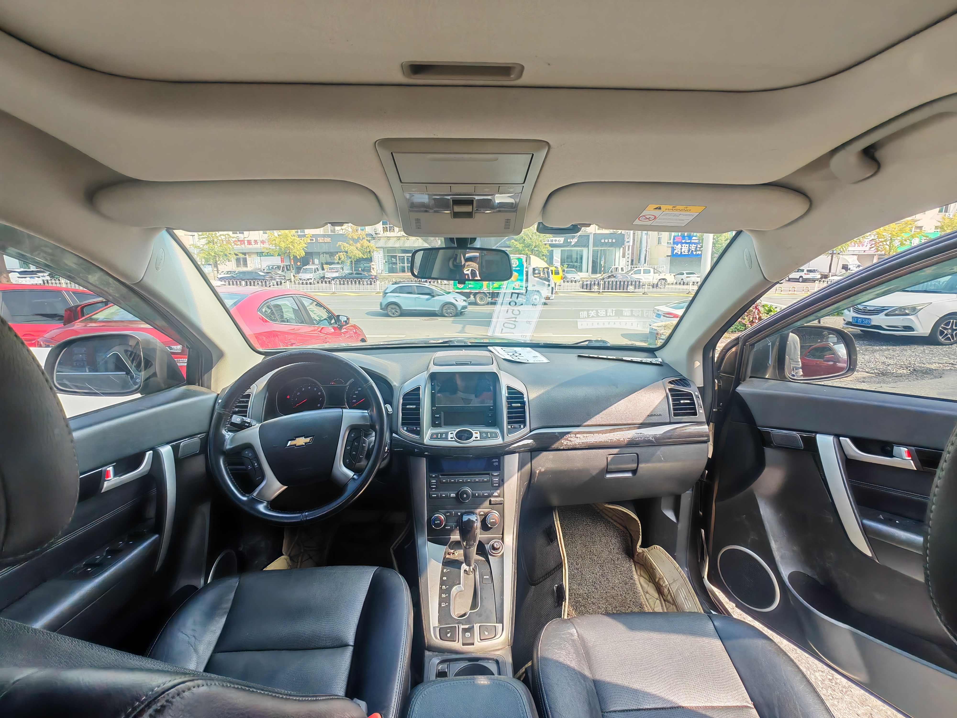 Chevrolet Captiva 2017 car image #4