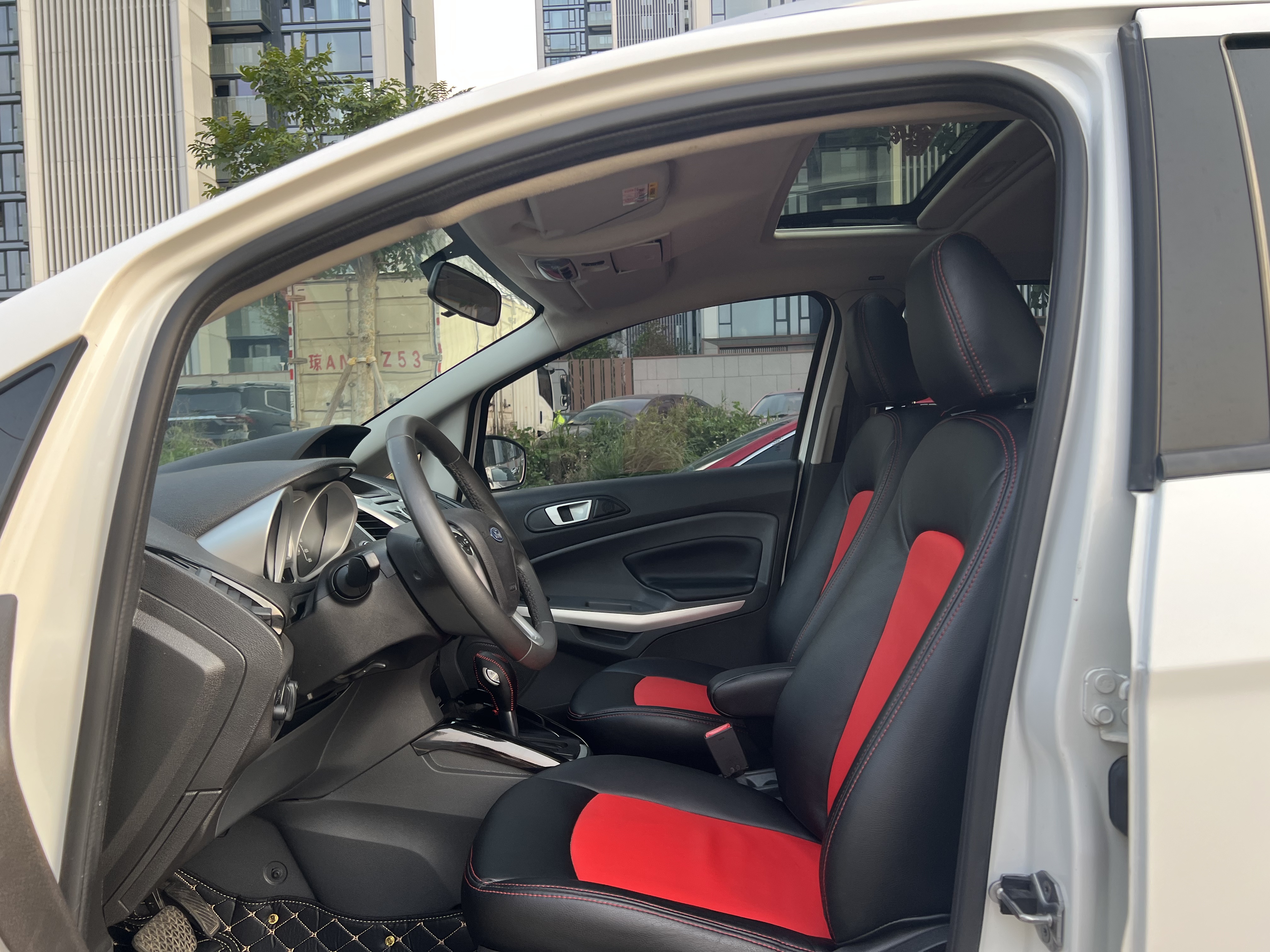 Ford EcoSport 2016 imagem de carro #4