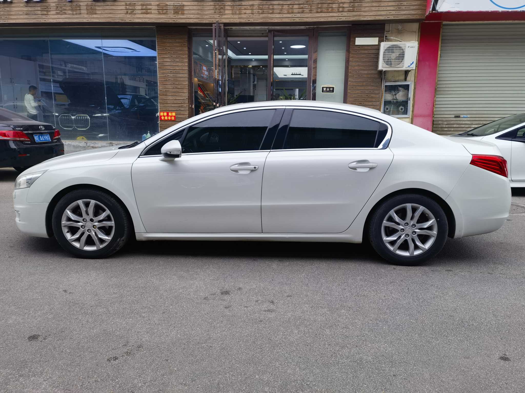 Peugeot 508 2014 car image #4