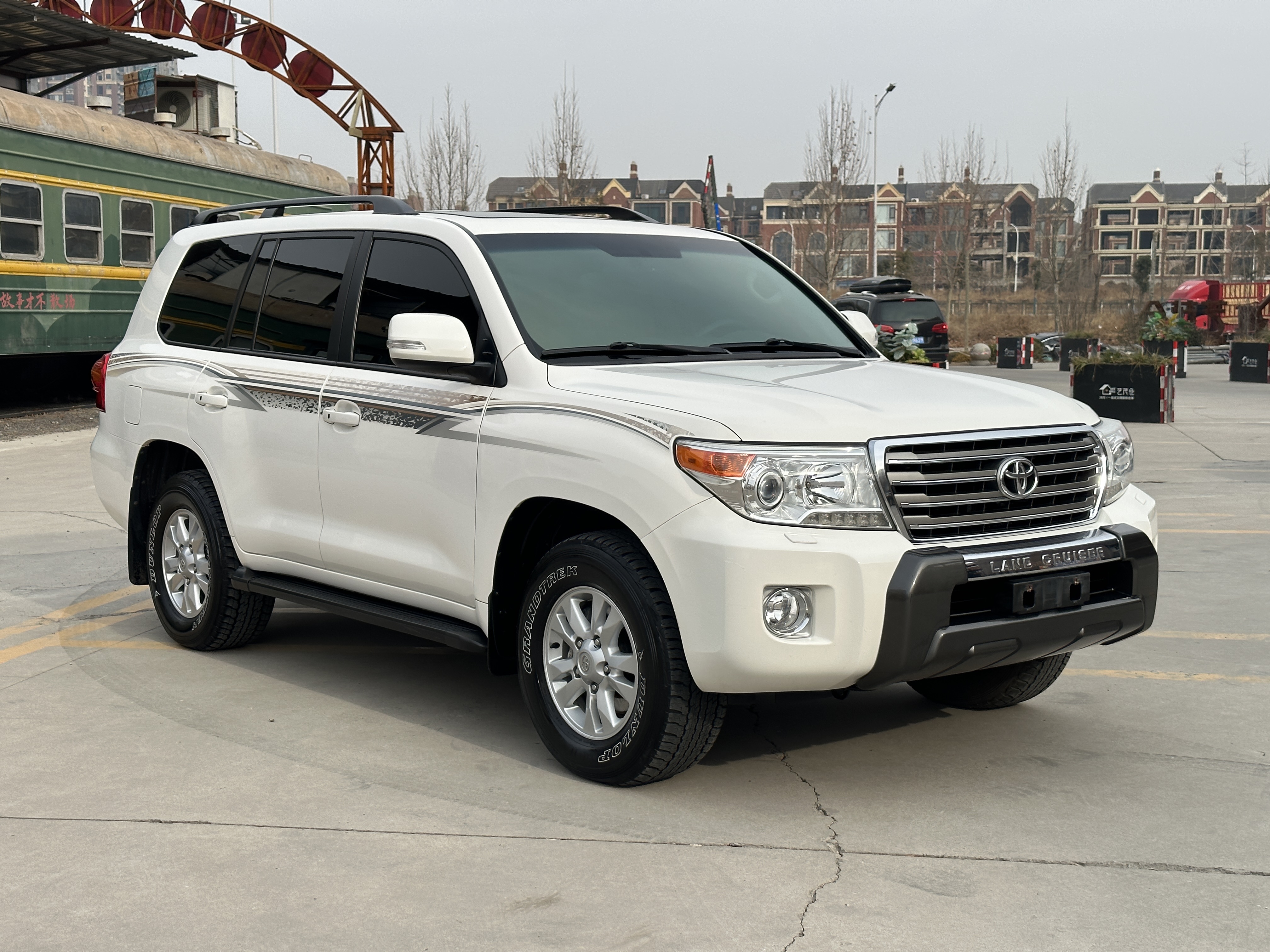 Toyota Land Cruiser 2013 car image #4