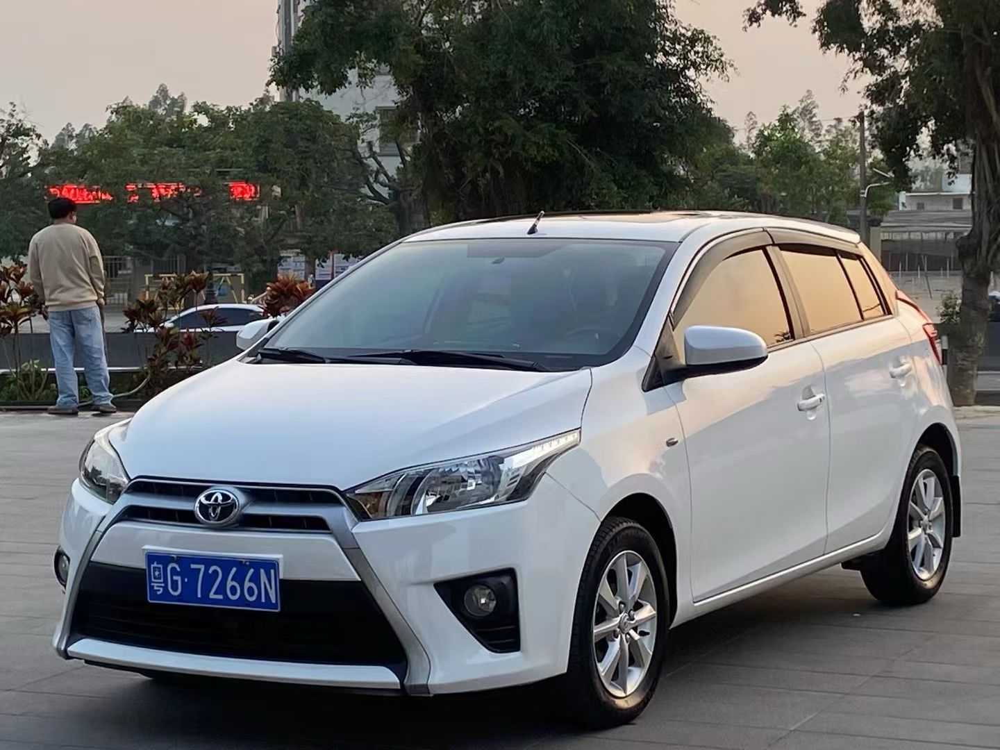 Yaris L Zhixuan 2014 #4 Yaris L Zhixuan 2014 car image #4