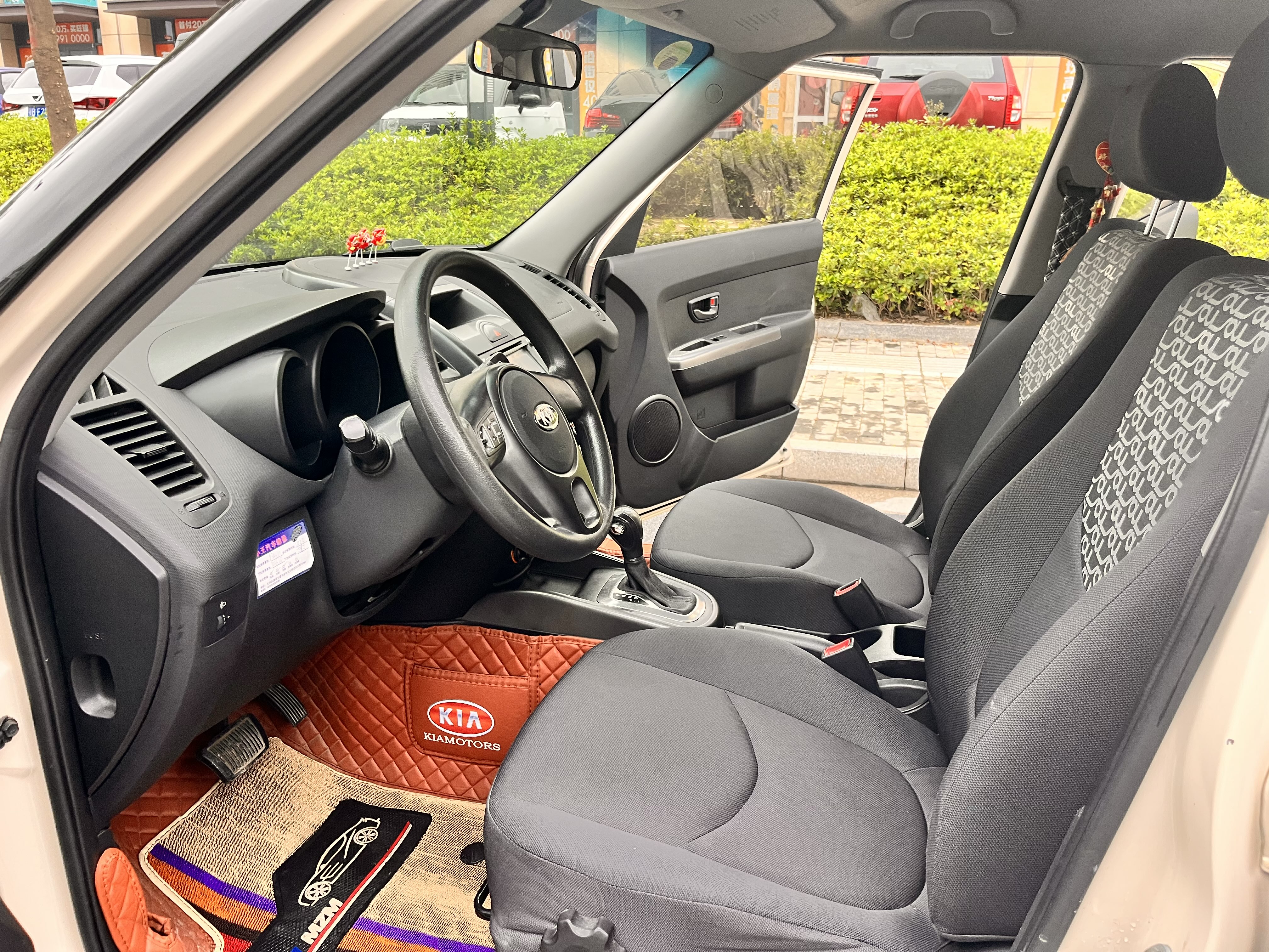 起亚 秀尔 2013 汽车图片 #4