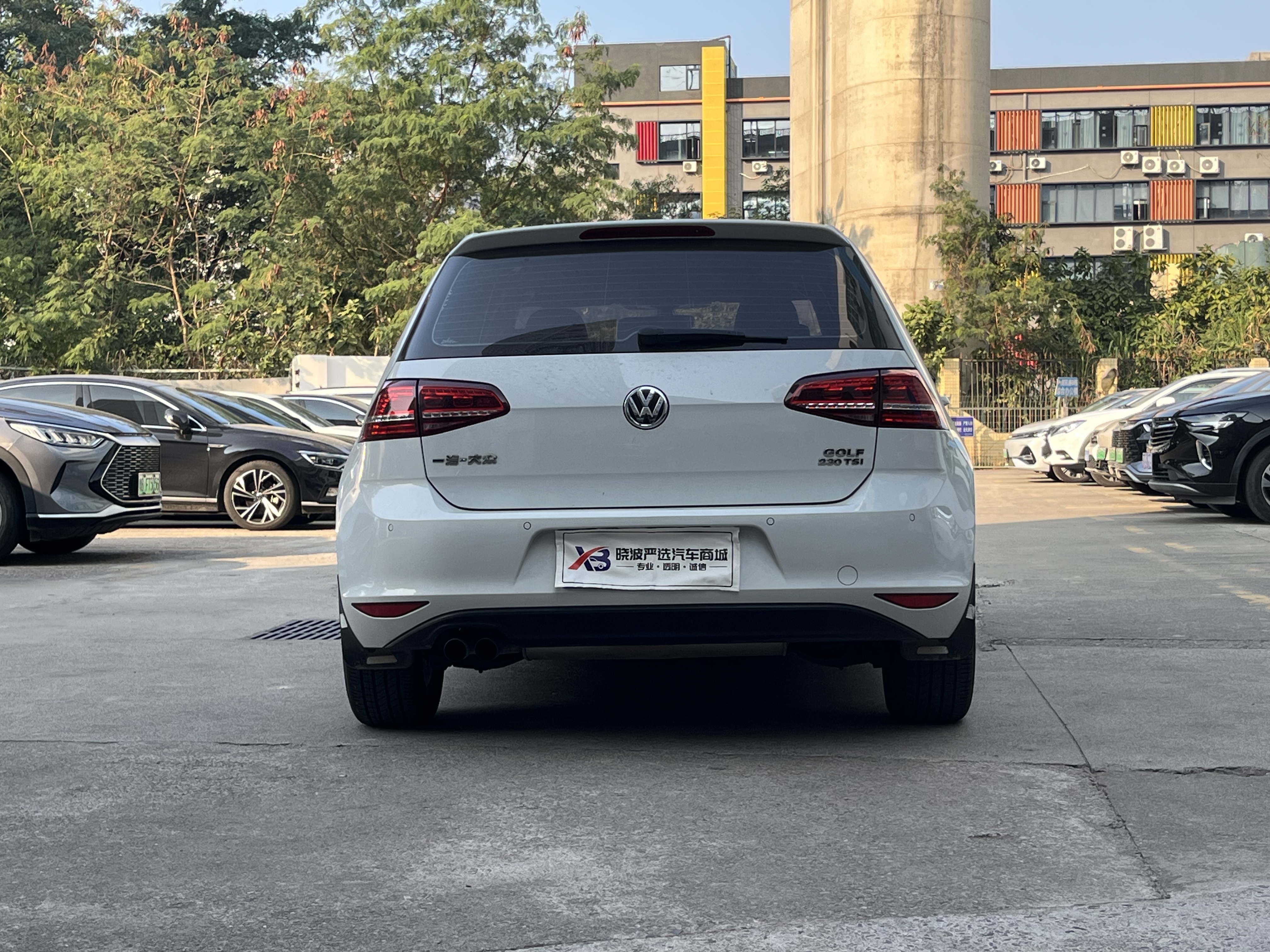 Volkswagen Golf 2017 car image #4