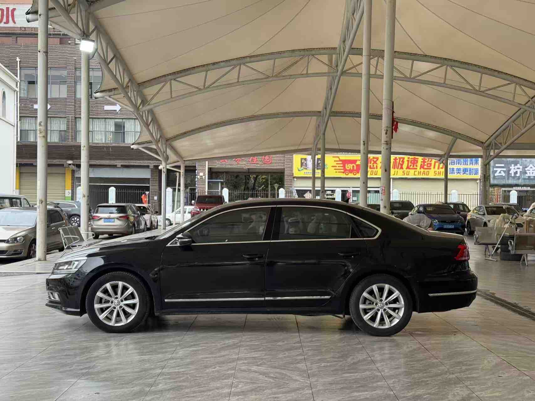 Volkswagen Passat 2017 car image #4