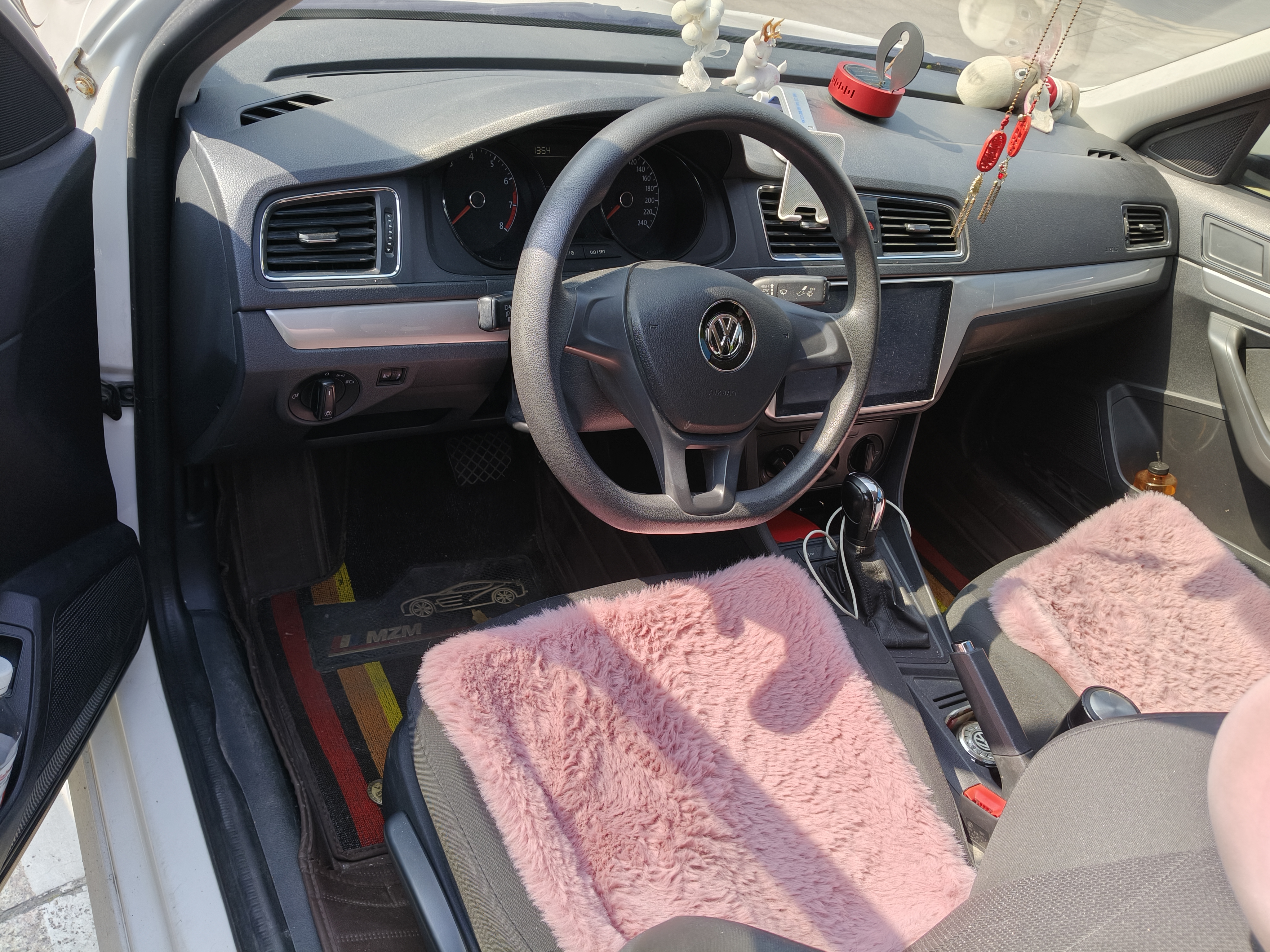Volkswagen Lavida 2019 #4 Volkswagen Lavida 2019 car image #4