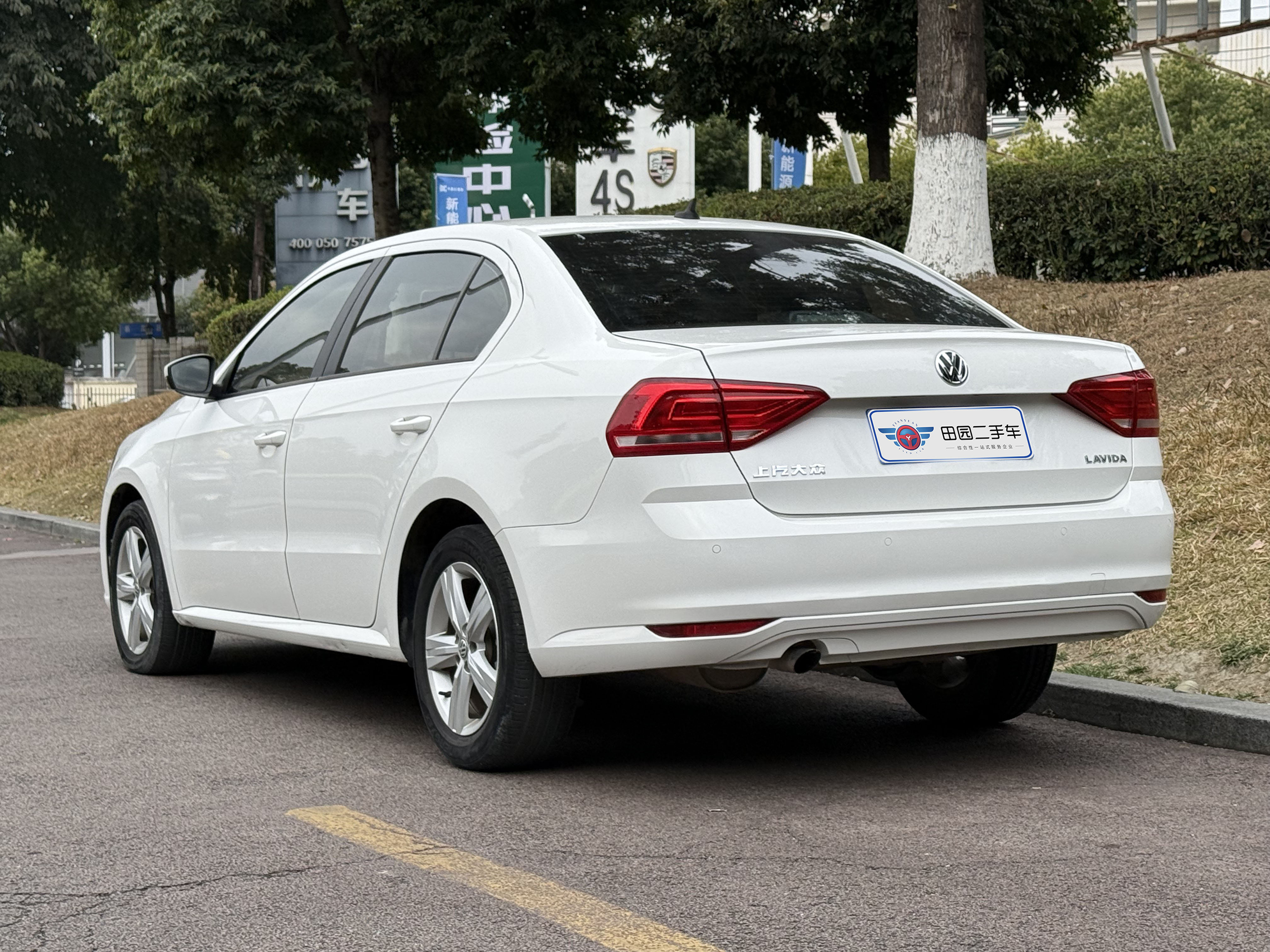 Volkswagen Lavida 2019 immagine di auto #4