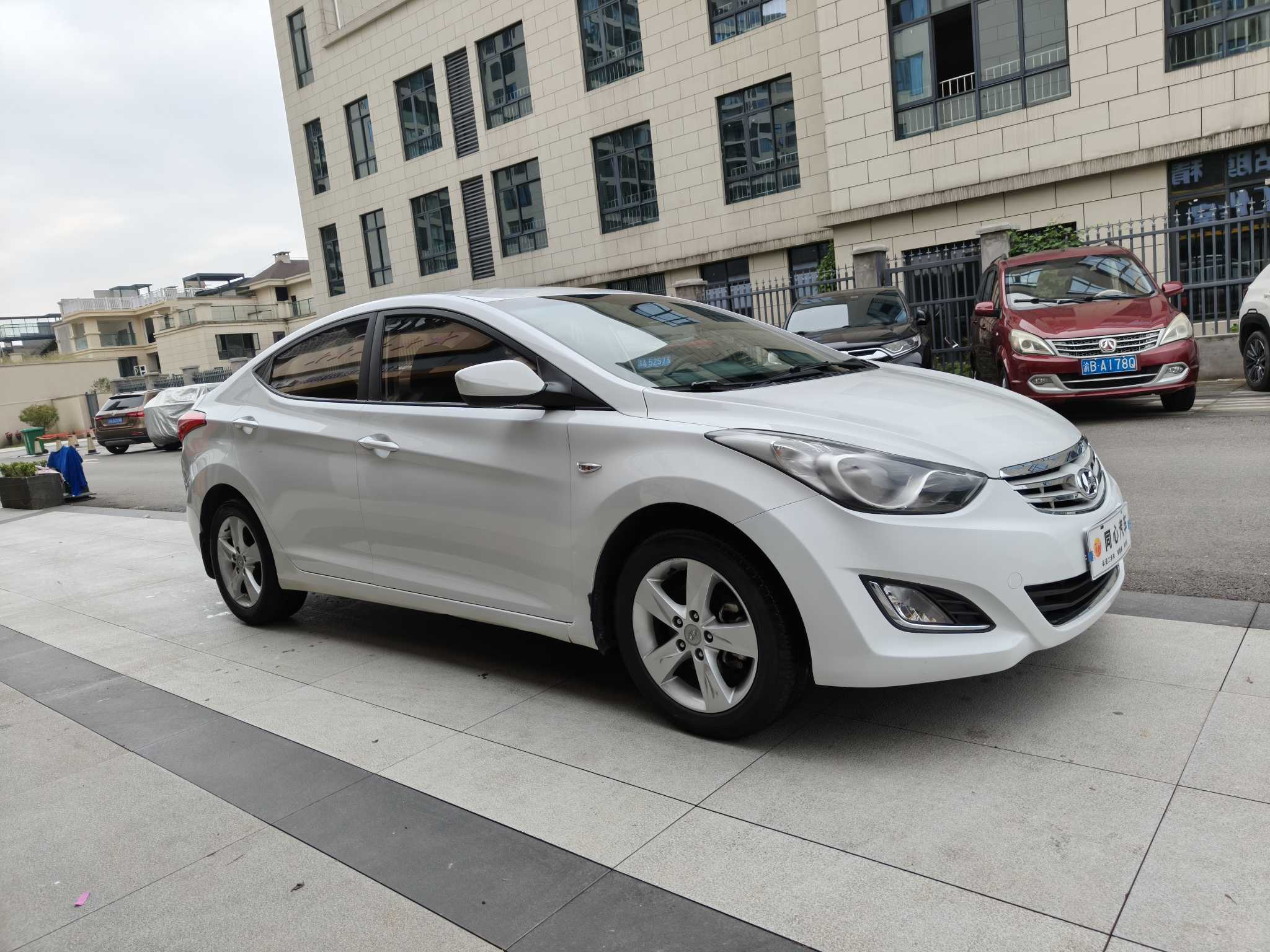 Hyundai Elantra MD 2012 #4 Hyundai Elantra MD 2012 car image #4