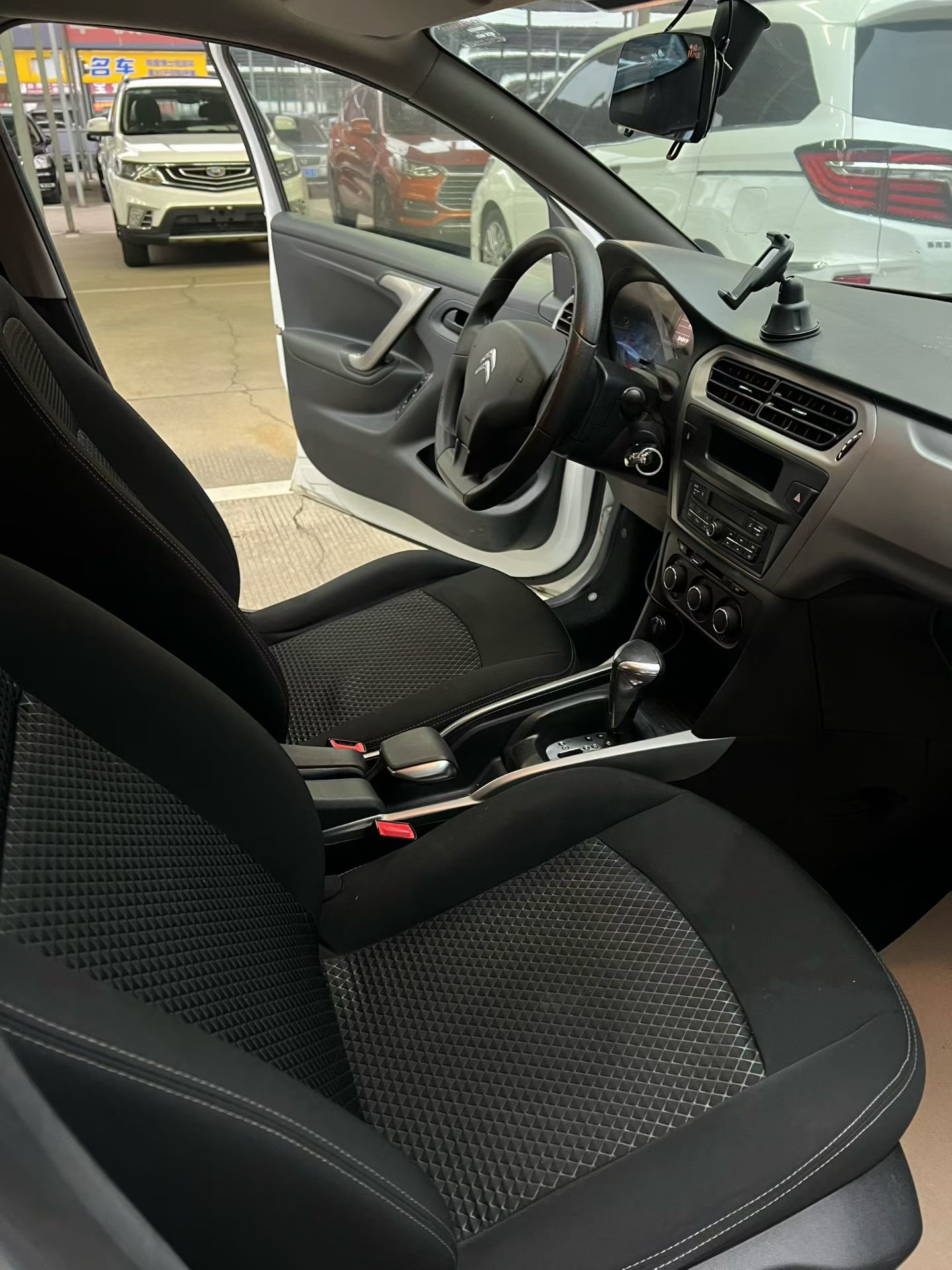 Citroen C-Elysée 2018 #4 Citroen C-Elysée 2018 car image #4