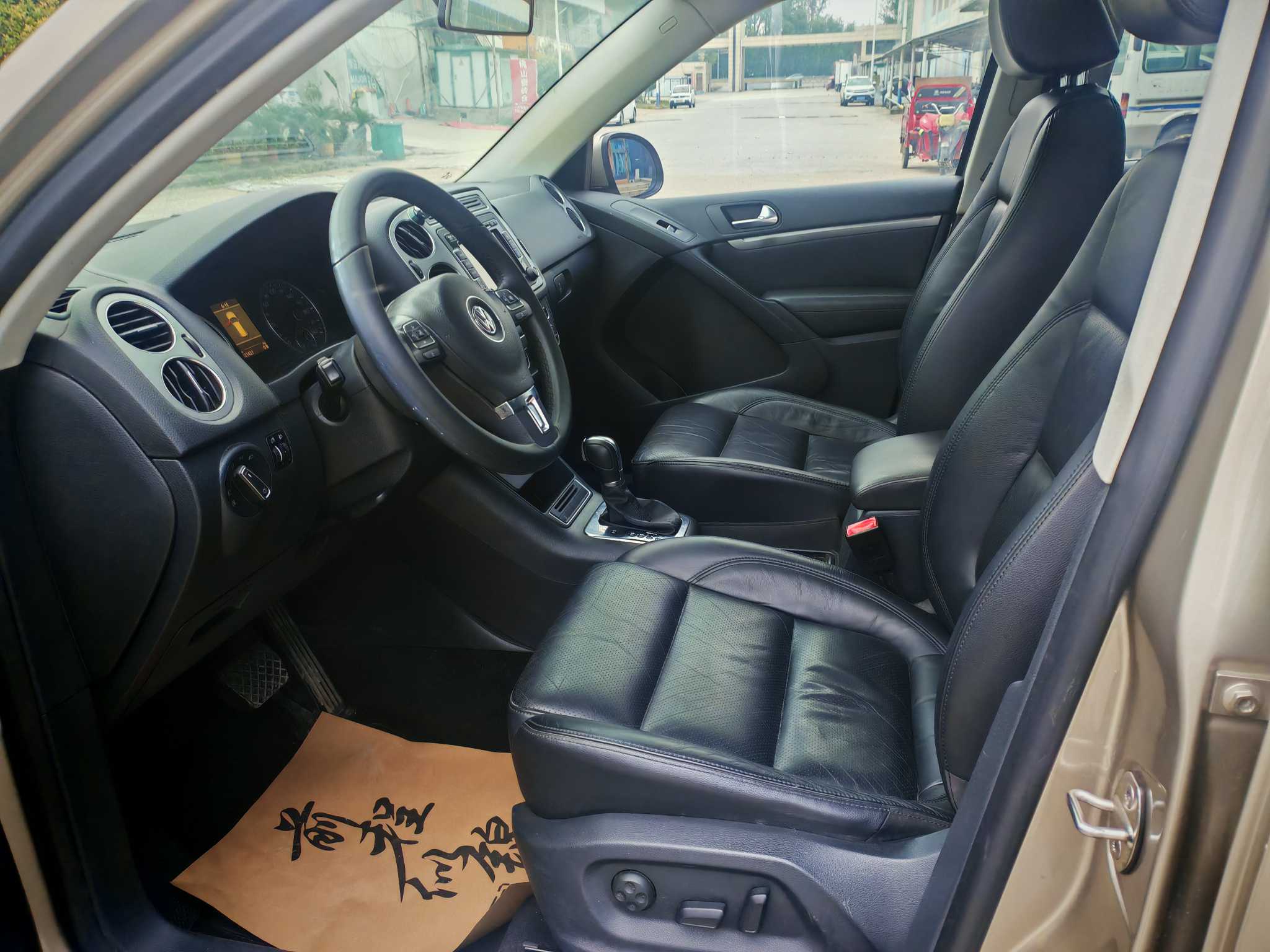 Volkswagen Tiguan 2014 #4 Volkswagen Tiguan 2014 car image #4