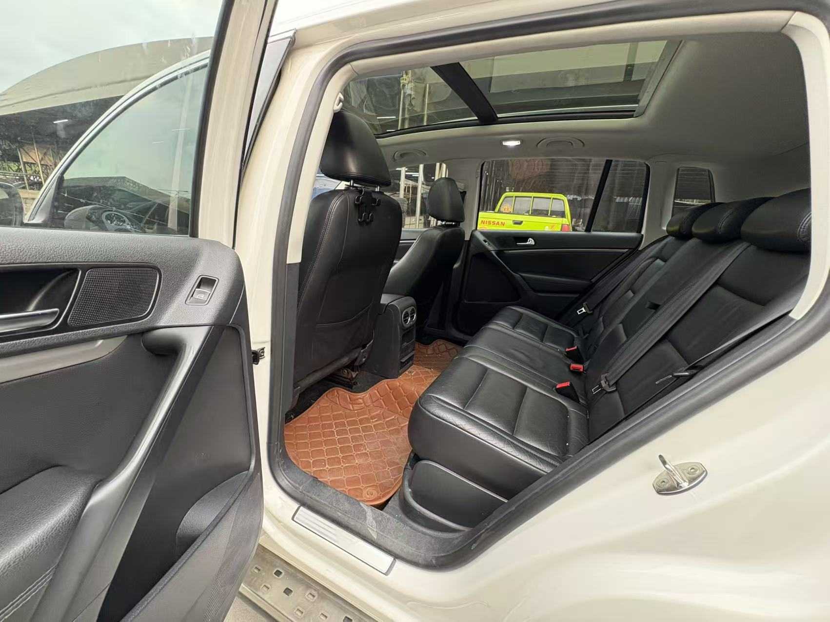 Volkswagen Tiguan 2014 car image #4