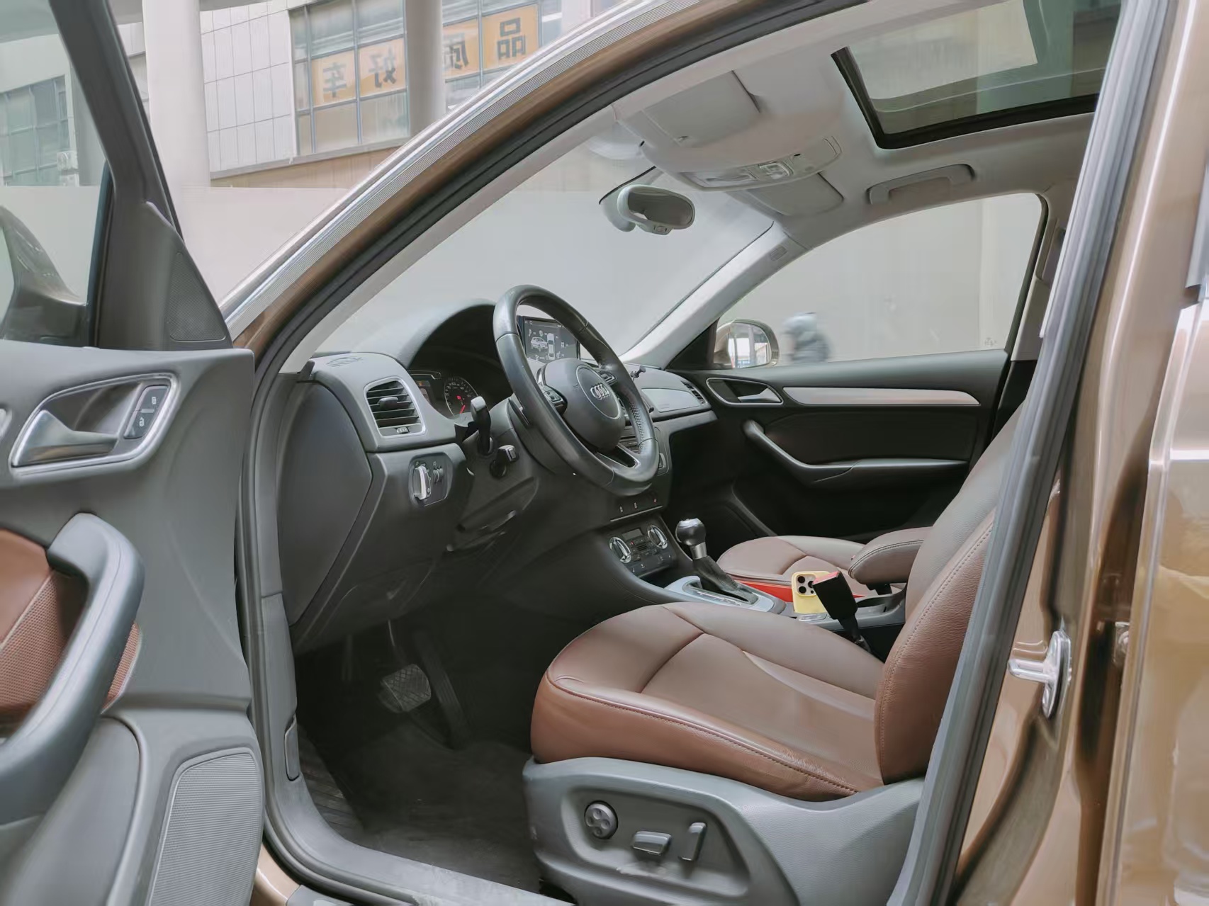 Audi Q3 2014 car image #4