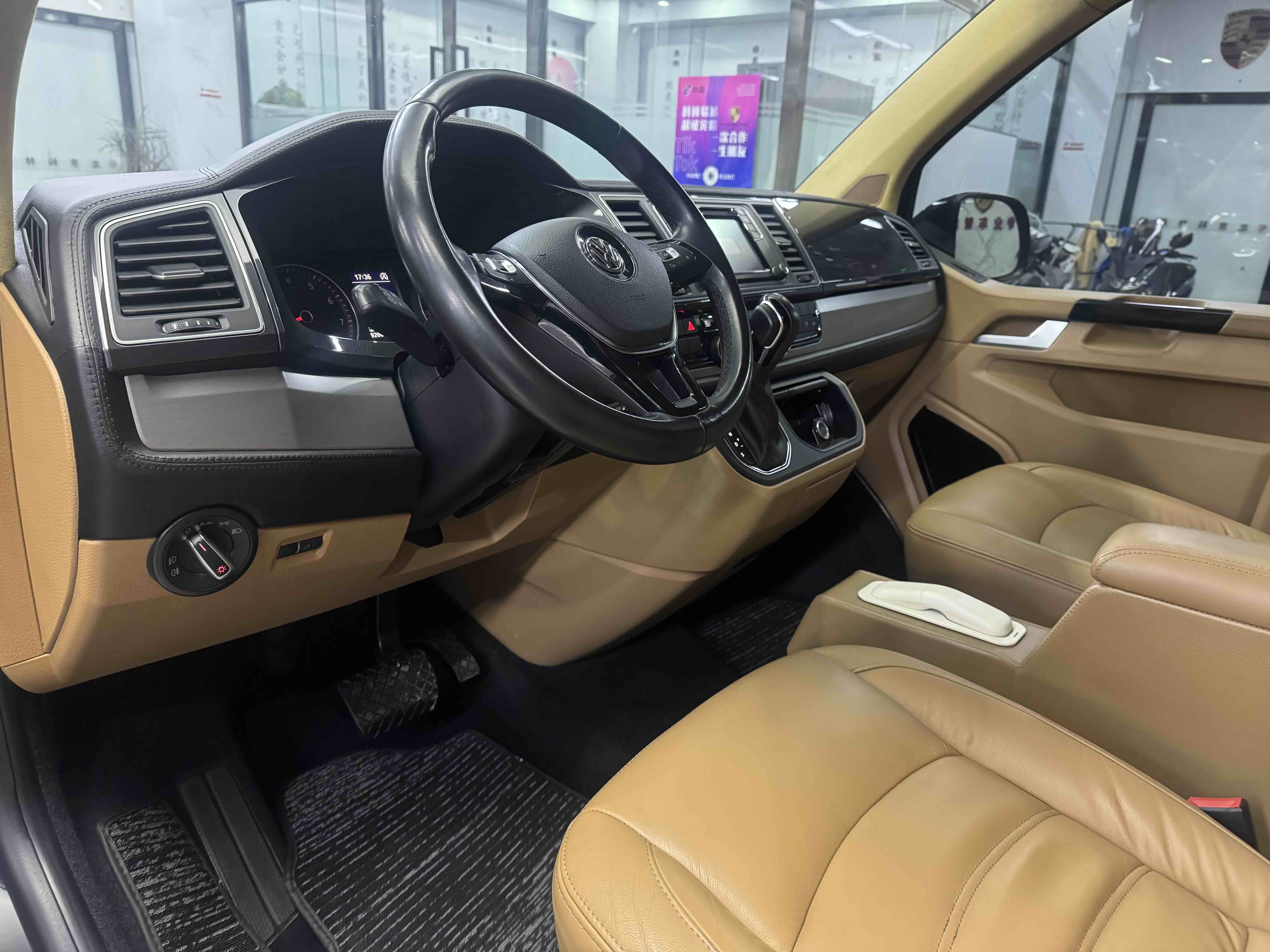 Volkswagen Caravelle 2018 #4 Volkswagen Caravelle 2018 car image #4