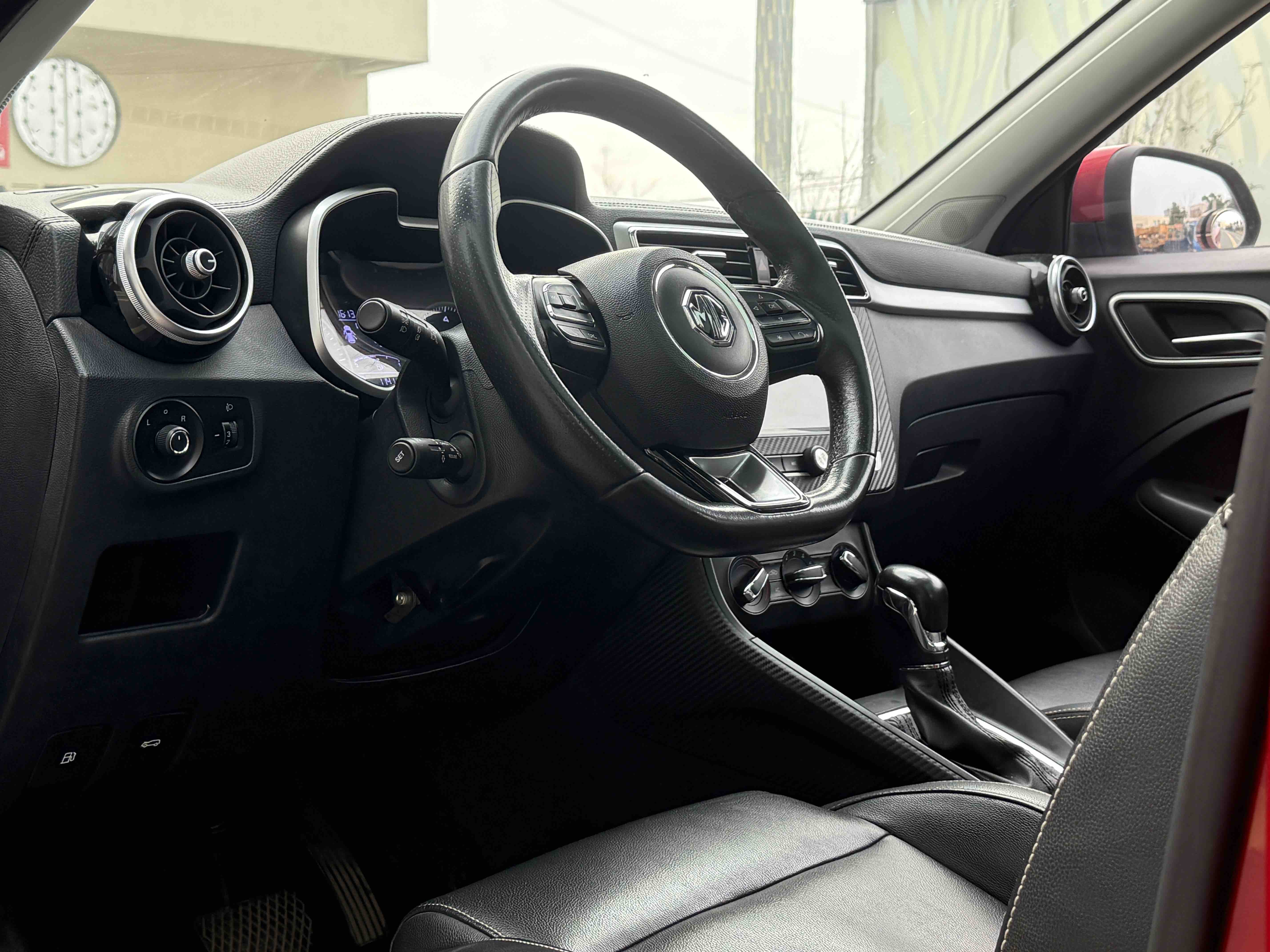 MG ZS 2017 car image #4