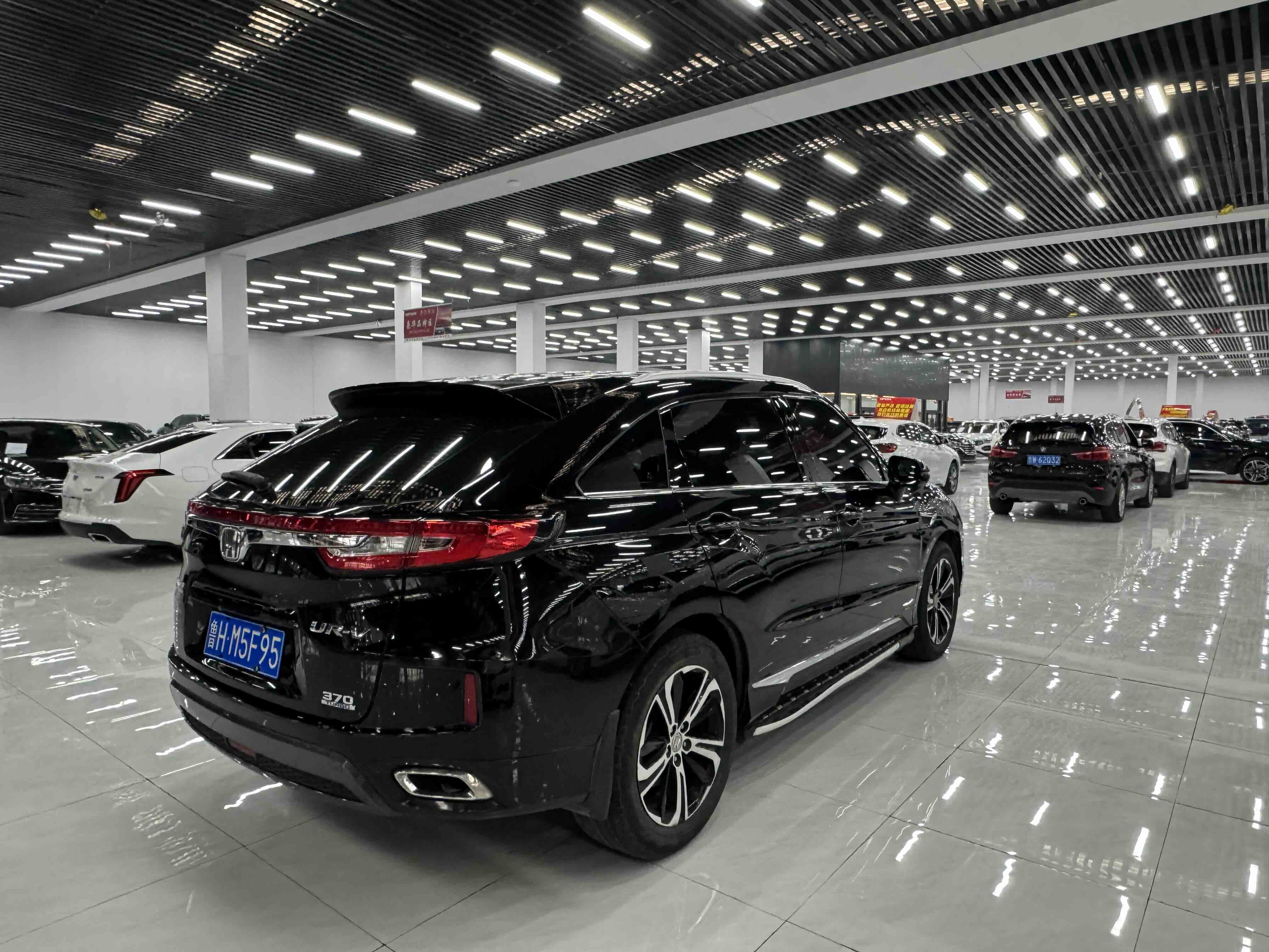 Honda UR-V 2017 car image #4