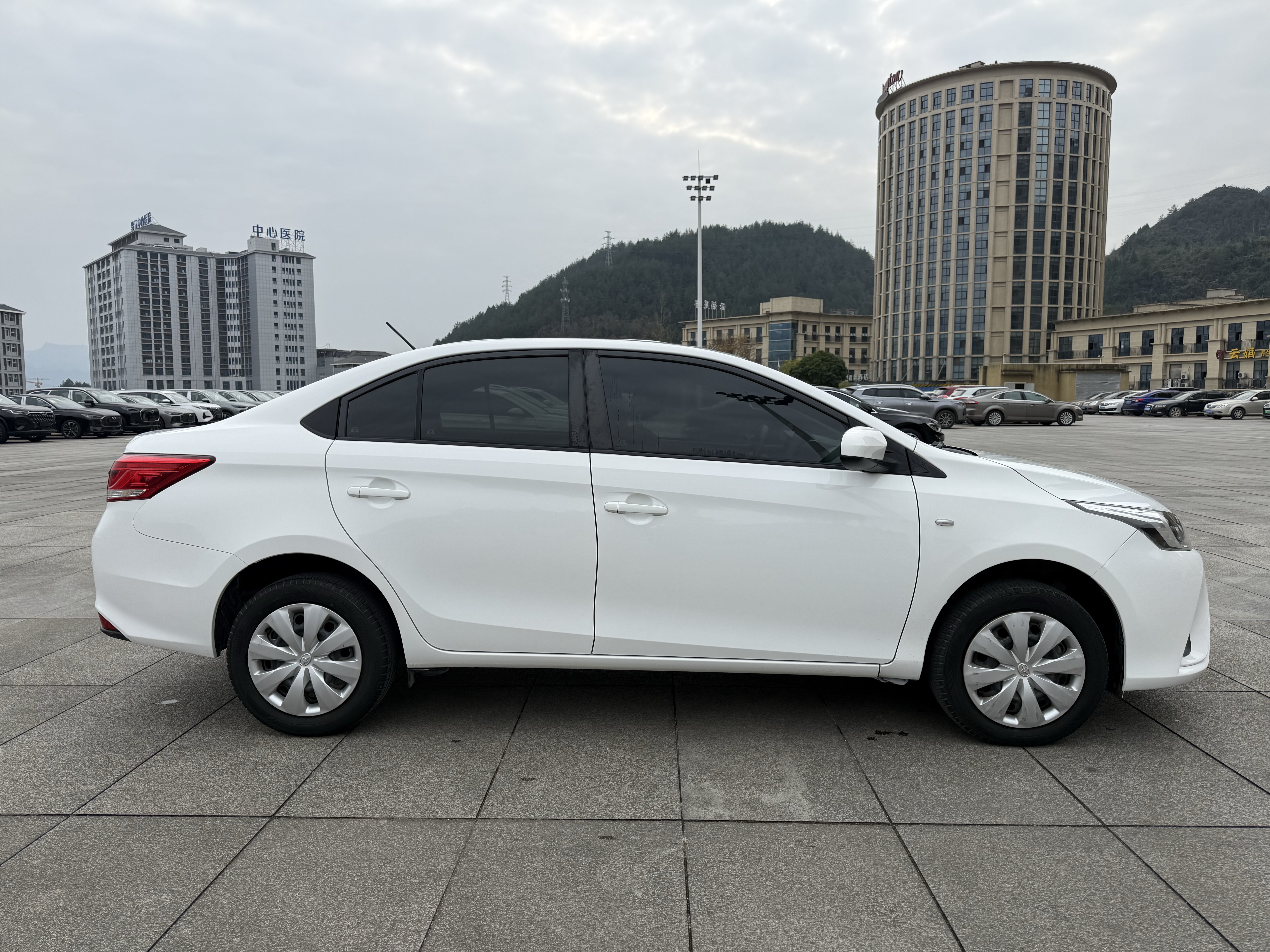 Yaris L Zhixiang 2019 #4 Yaris L Zhixiang 2019 car image #4