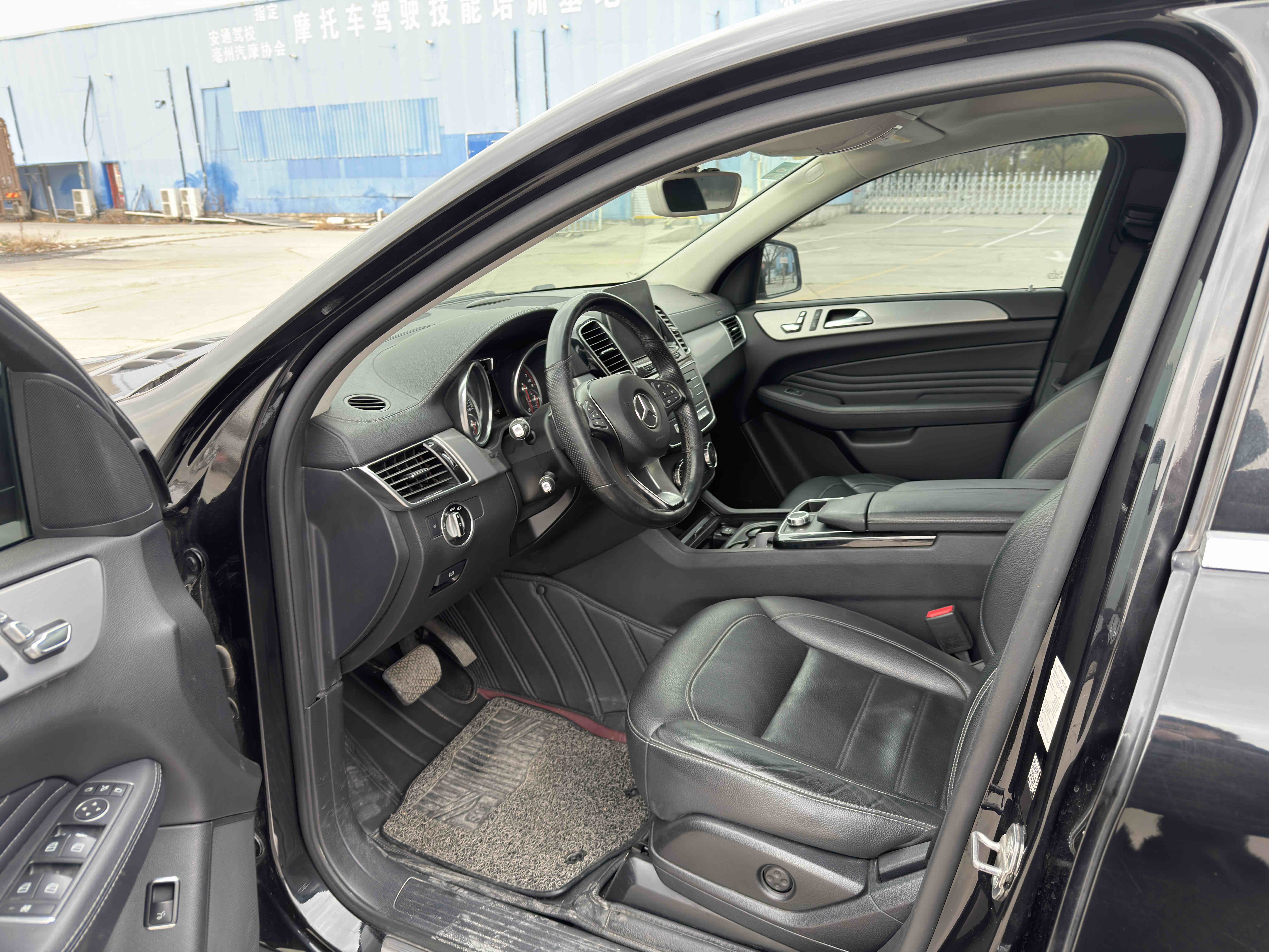 Mercedes-Benz GLE Coupe 2018 #4 Mercedes-Benz GLE Coupe 2018 صورة سيارة #4