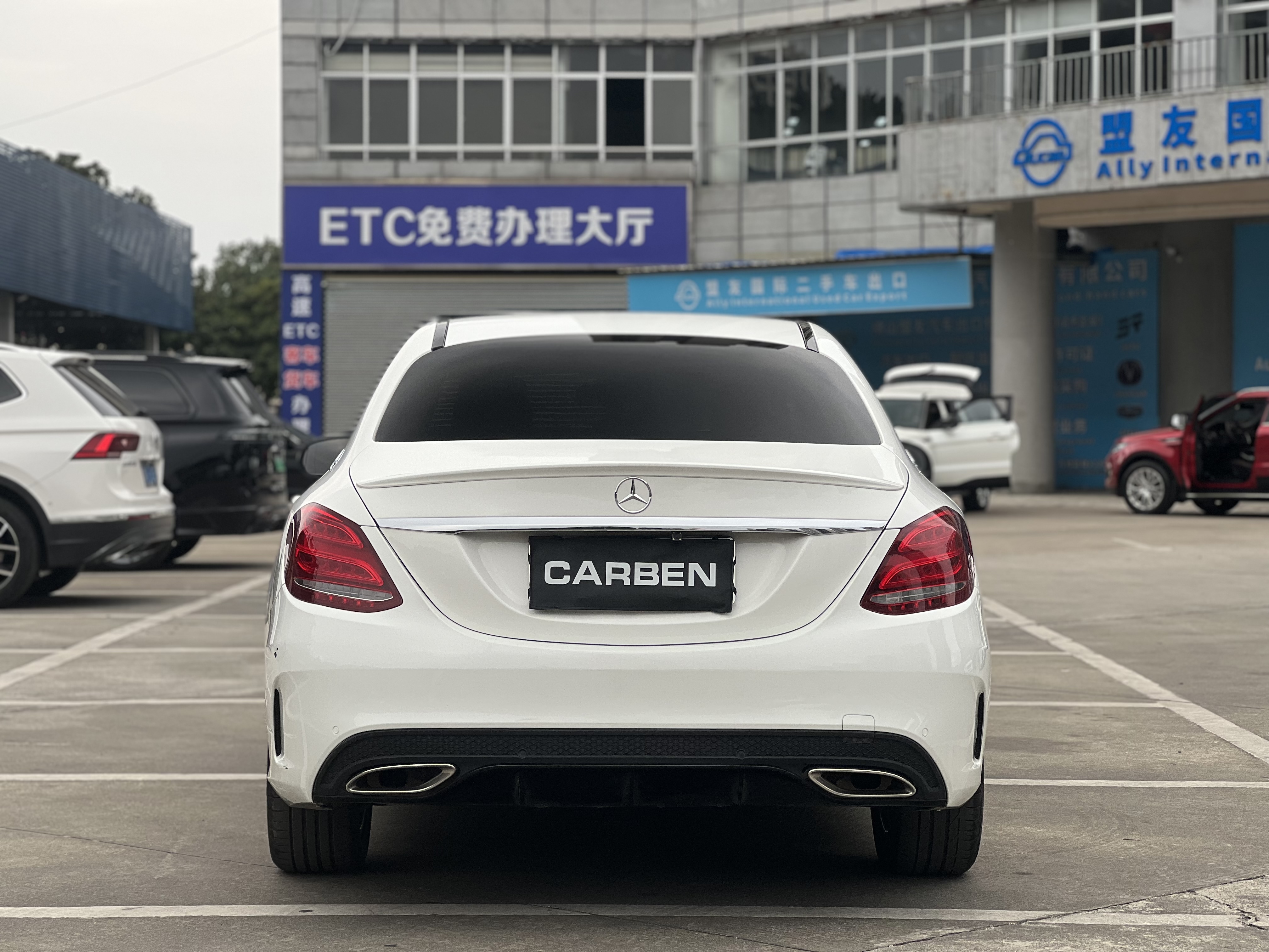 Mercedes-Benz C Class 2017 car image #4