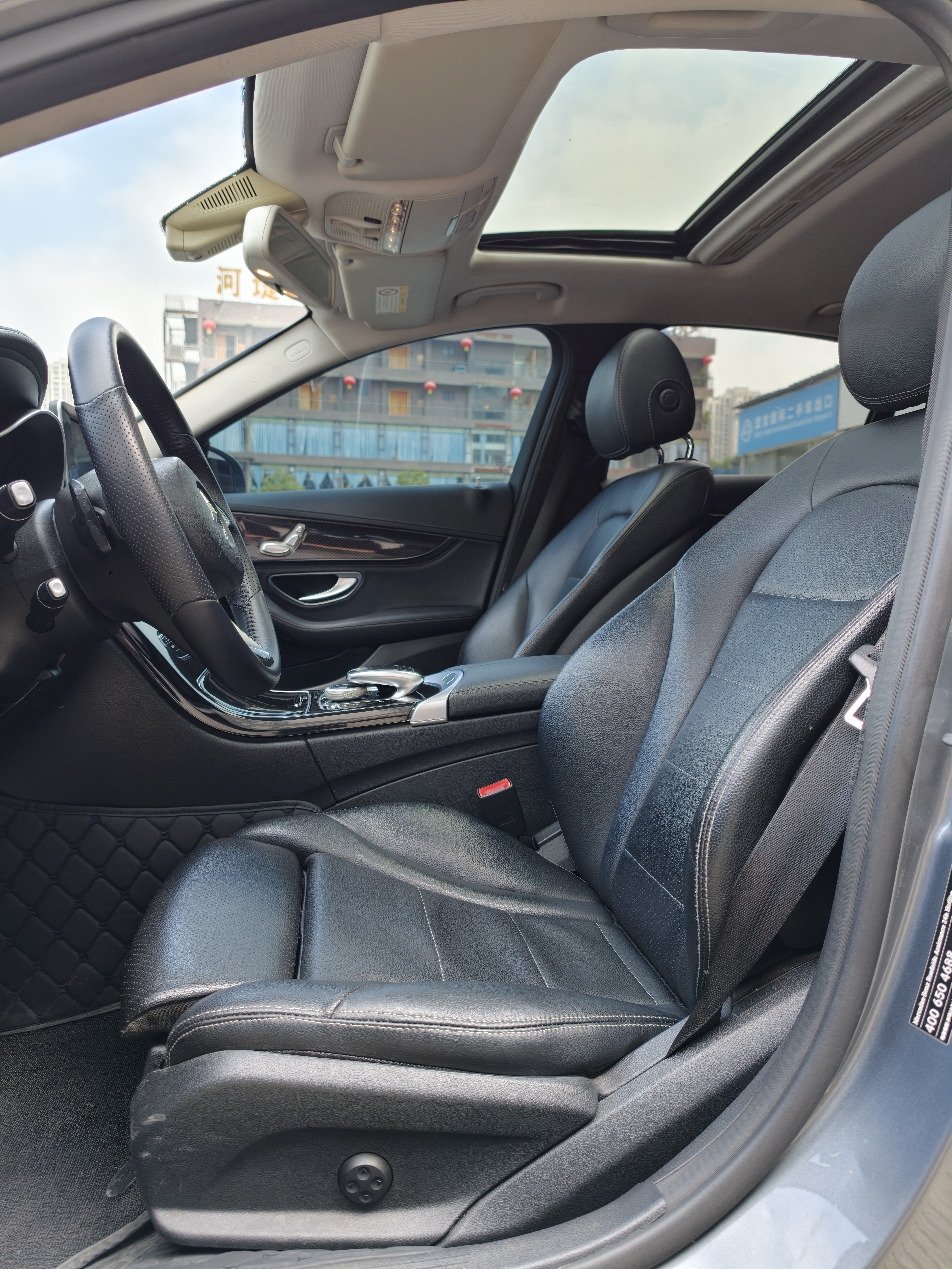 Mercedes-Benz C Class 2017 car image #4