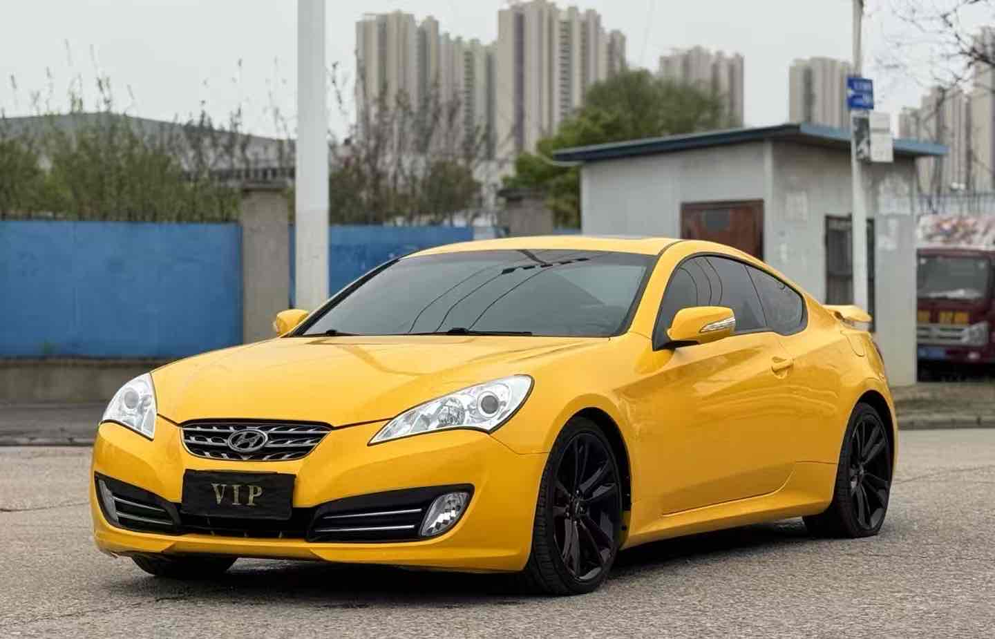 Hyundai Rohens 2012 car image #4