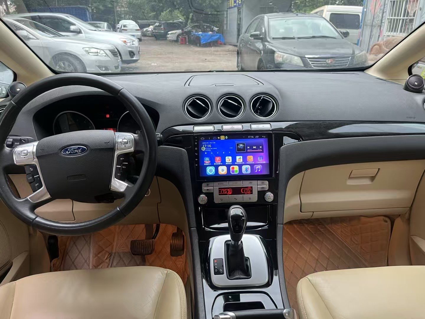 Ford S-MAX 2010 car image #4