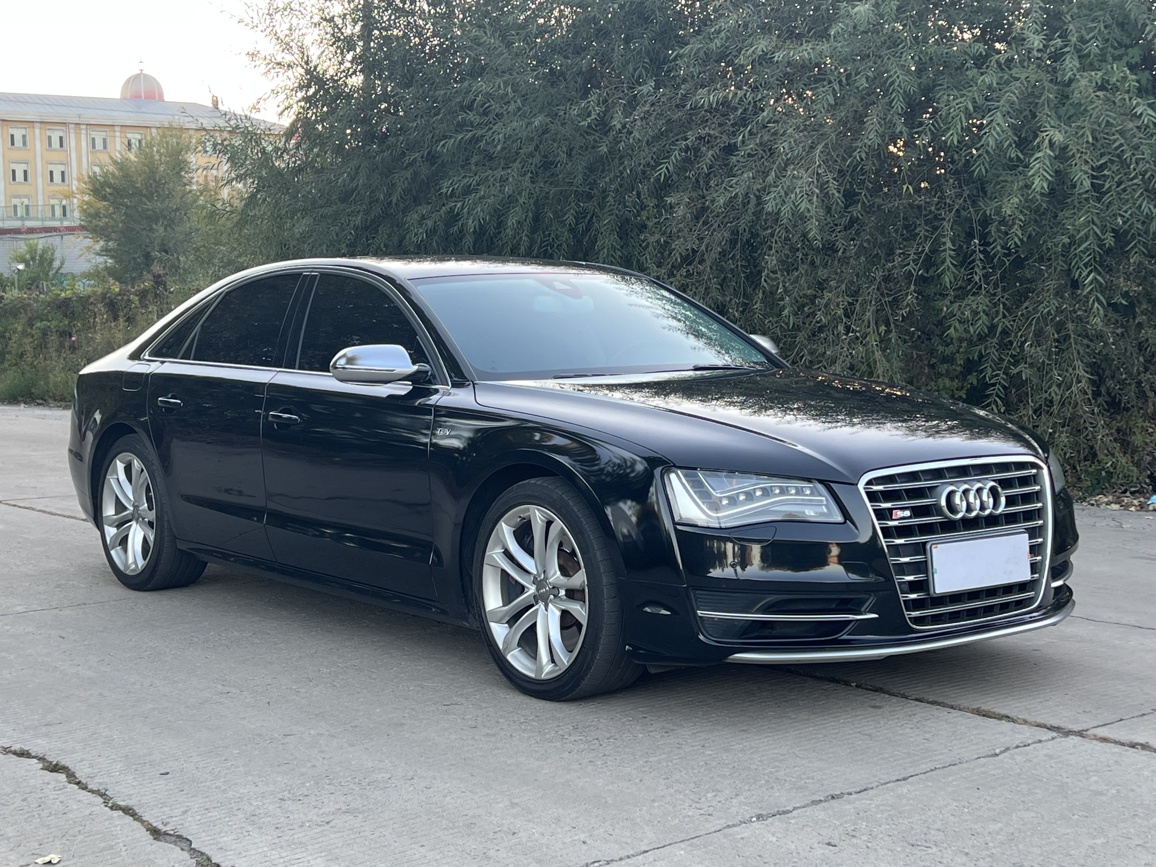 Audi S8 2013 car image #4