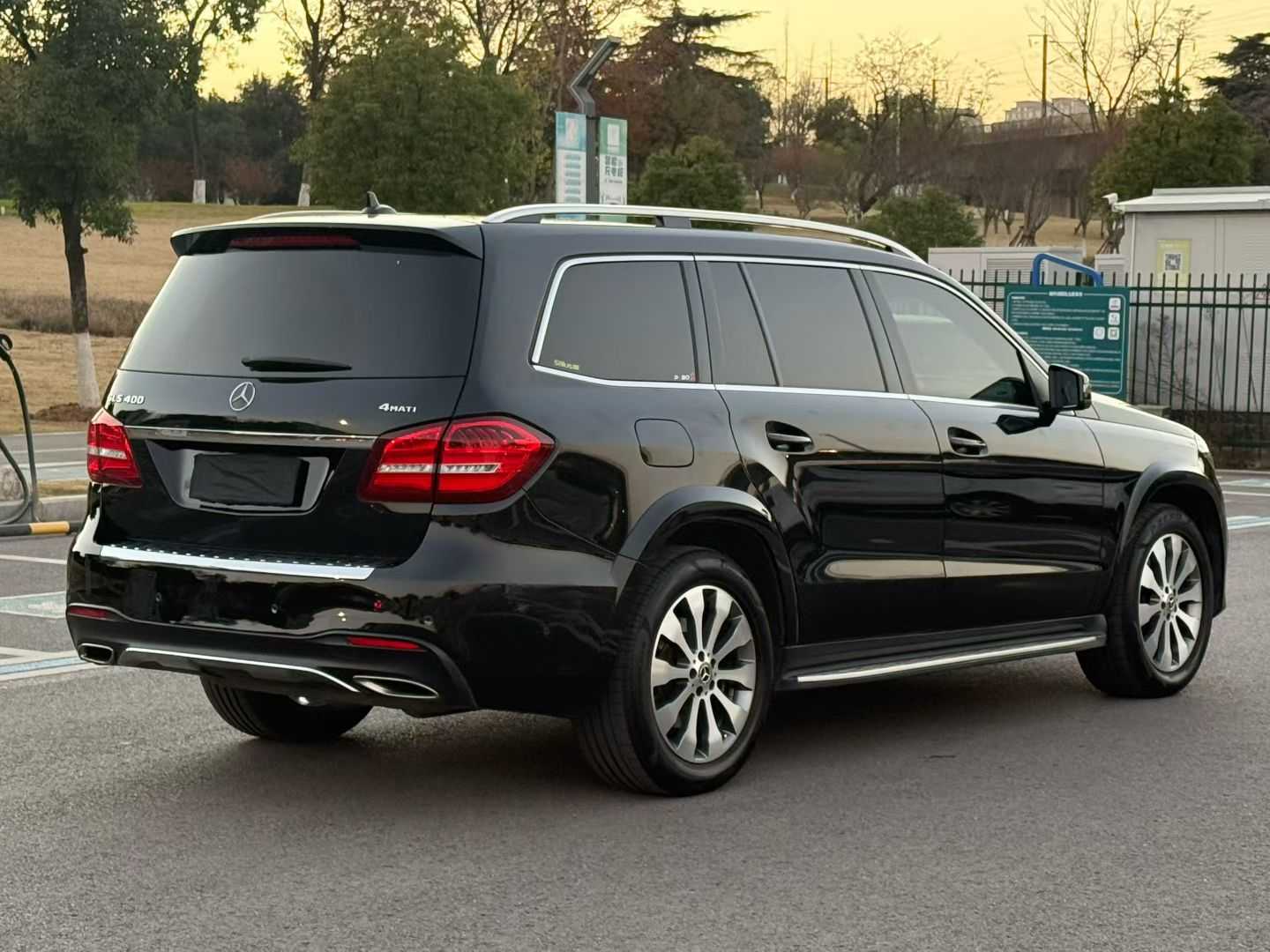 Mercedes-Benz GLS Class 2017 #4 Mercedes-Benz GLS Class 2017 car image #4
