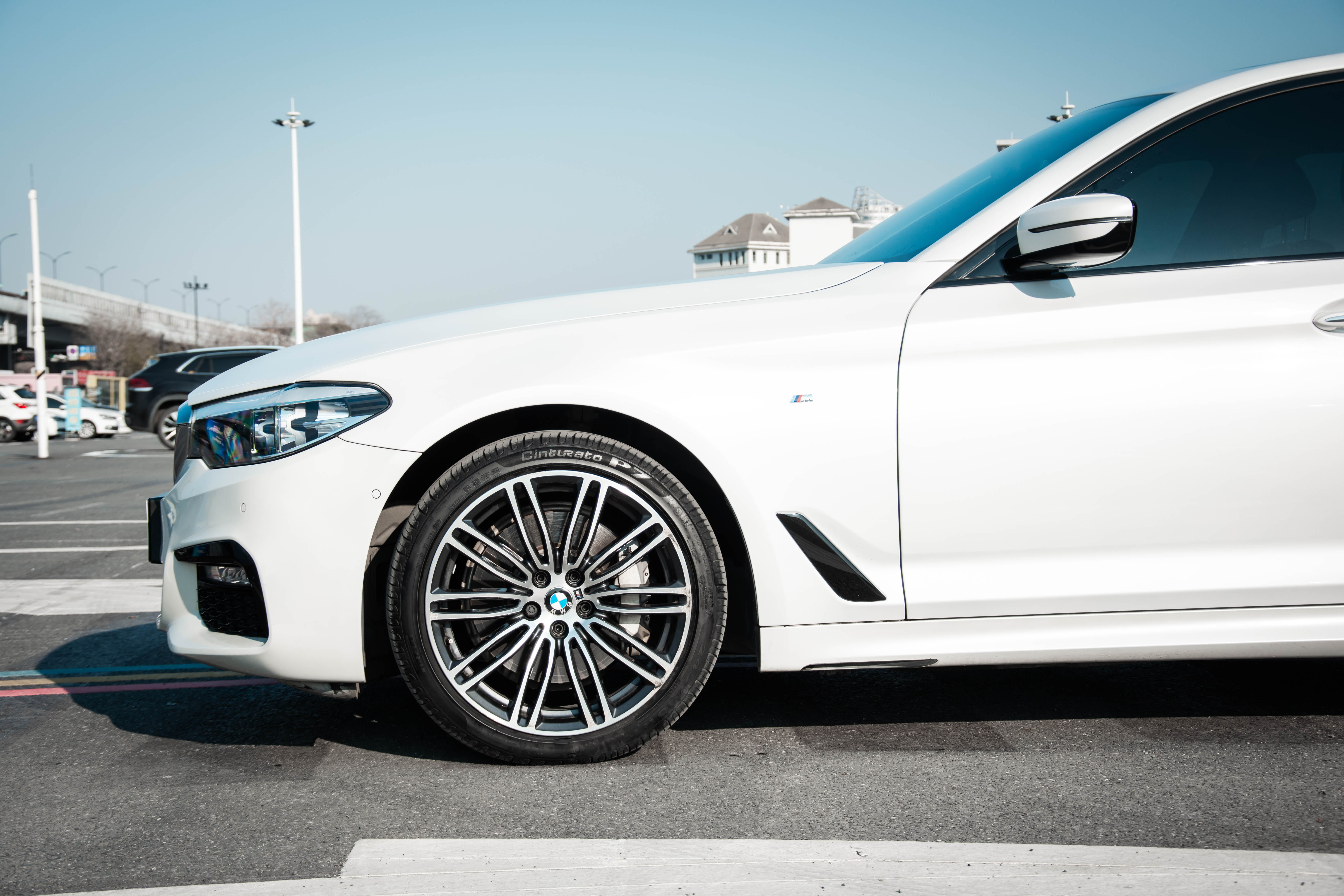BMW 5 Series 2018 #4 BMW 5 Series 2018 car image #4