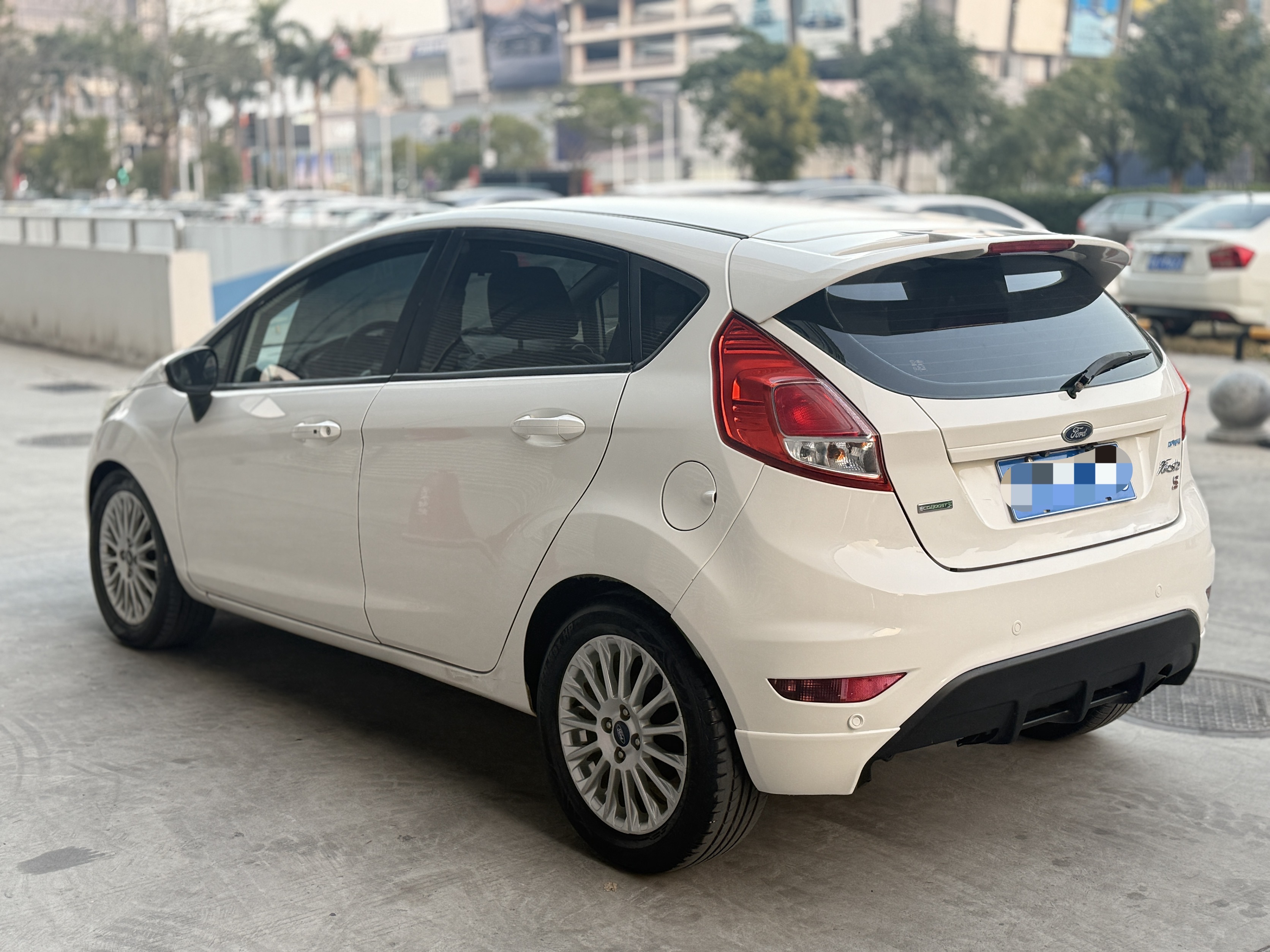 Ford Fiesta 2014 car image #4