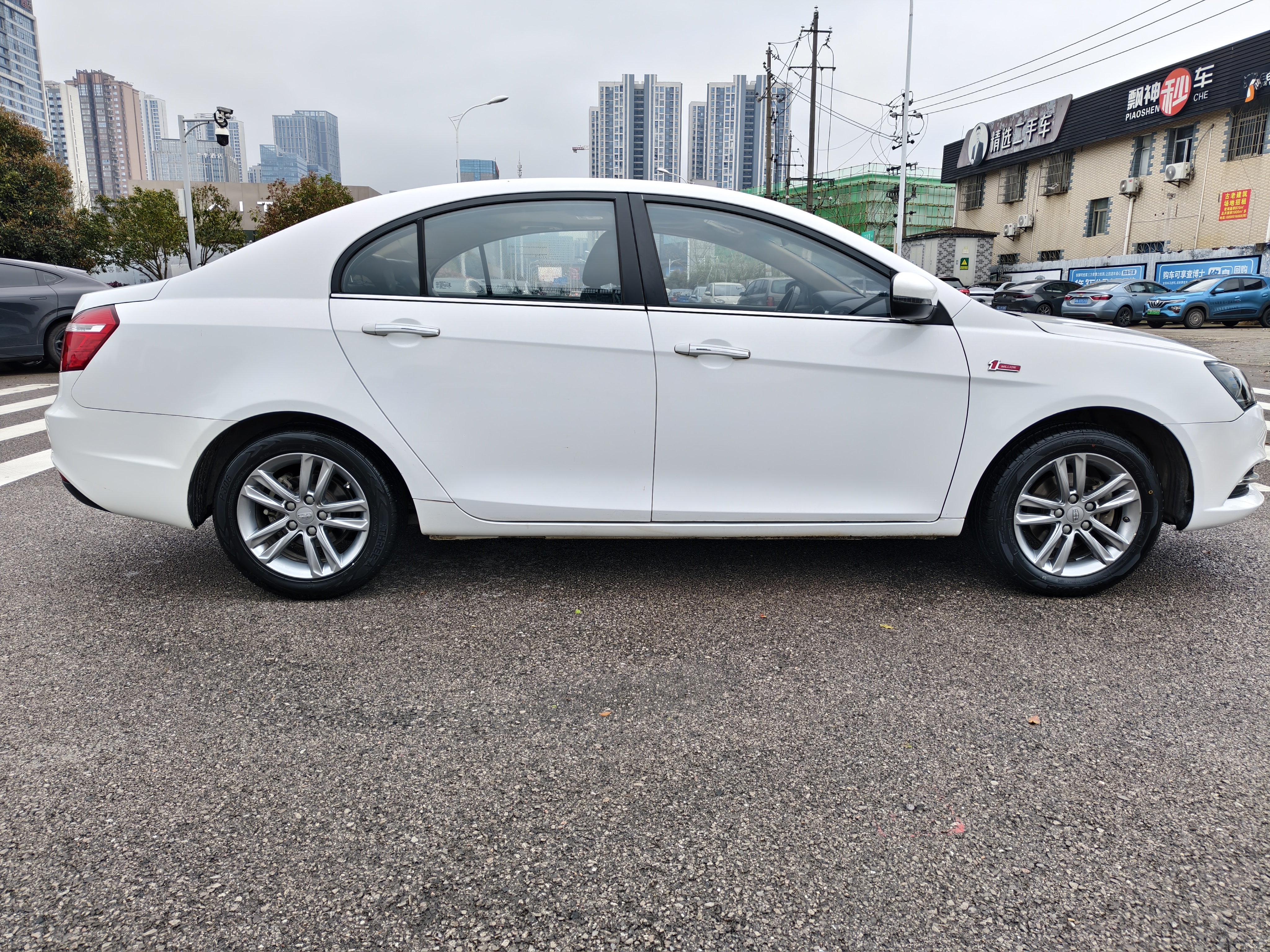 GEELY Emgrand 2017 #4 GEELY Emgrand 2017 car image #4