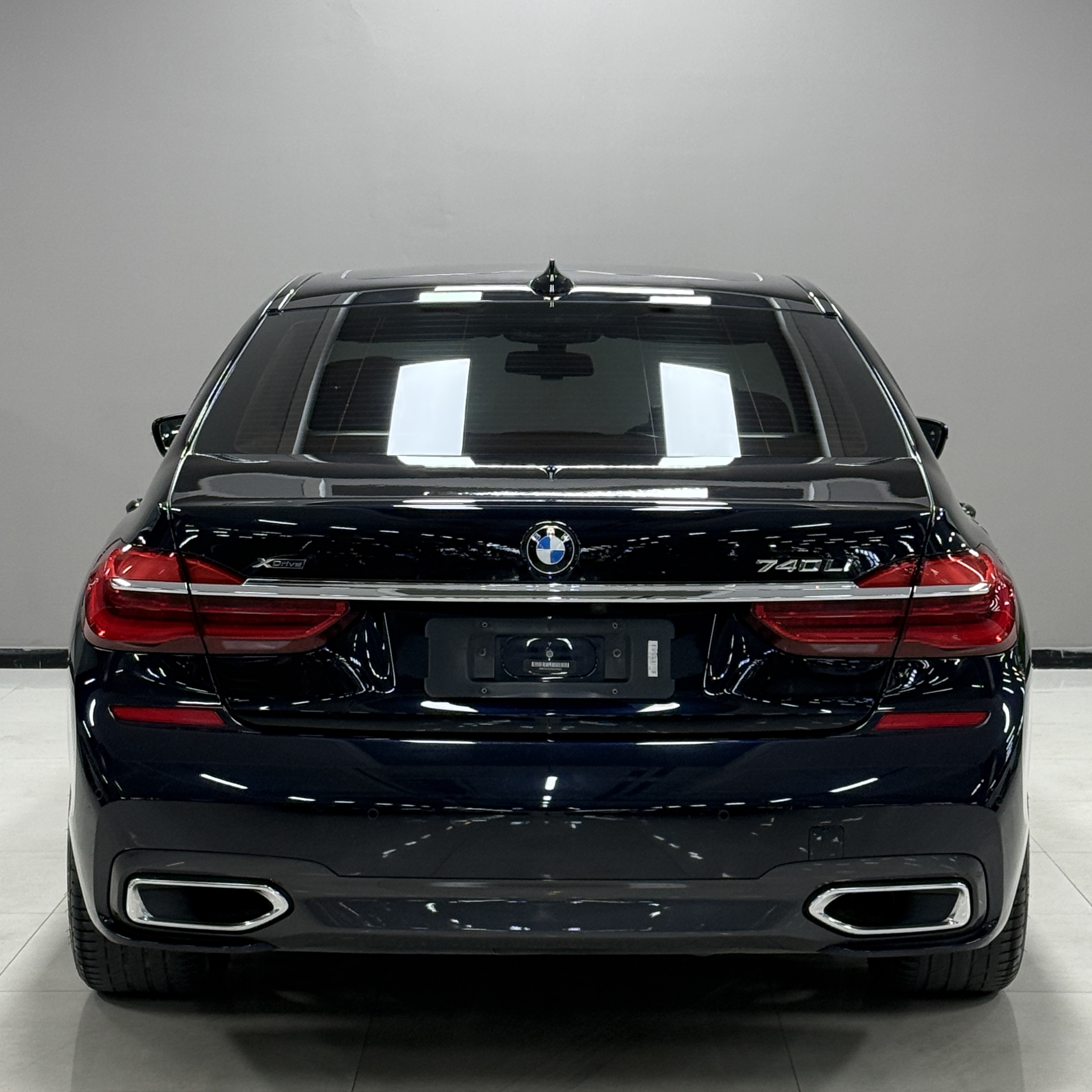 BMW 7 Series 2019 #4 BMW 7 Series 2019 car image #4