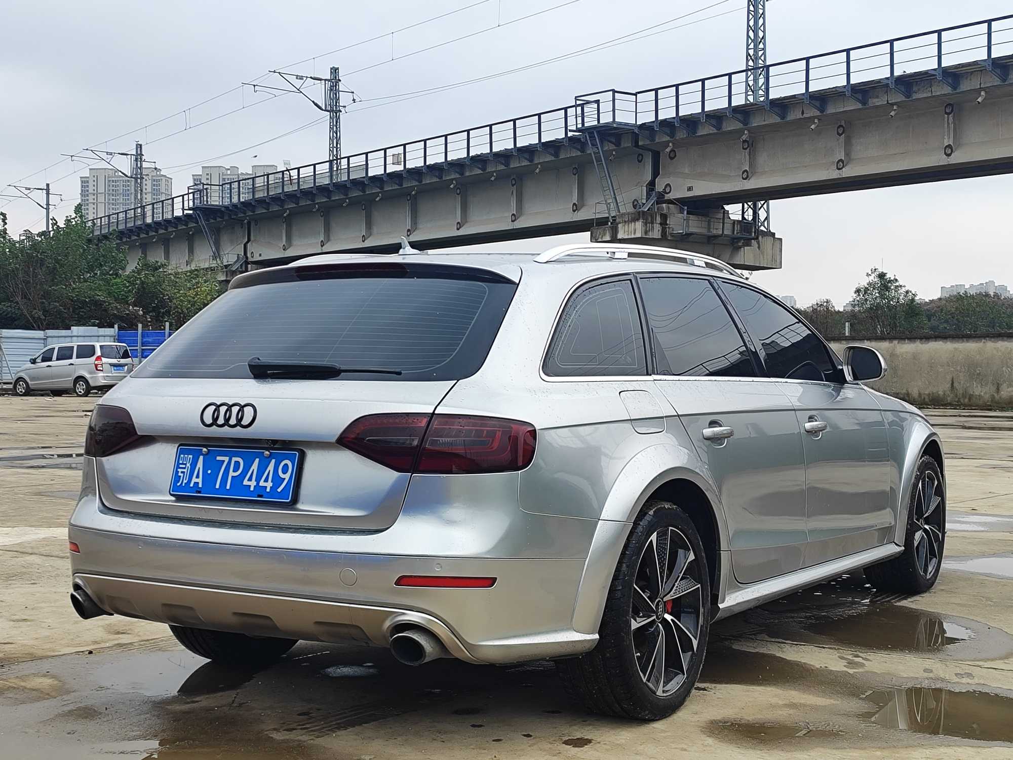 Audi A4 (Imported) 2014 #4 Audi A4 (Imported) 2014 car image #4