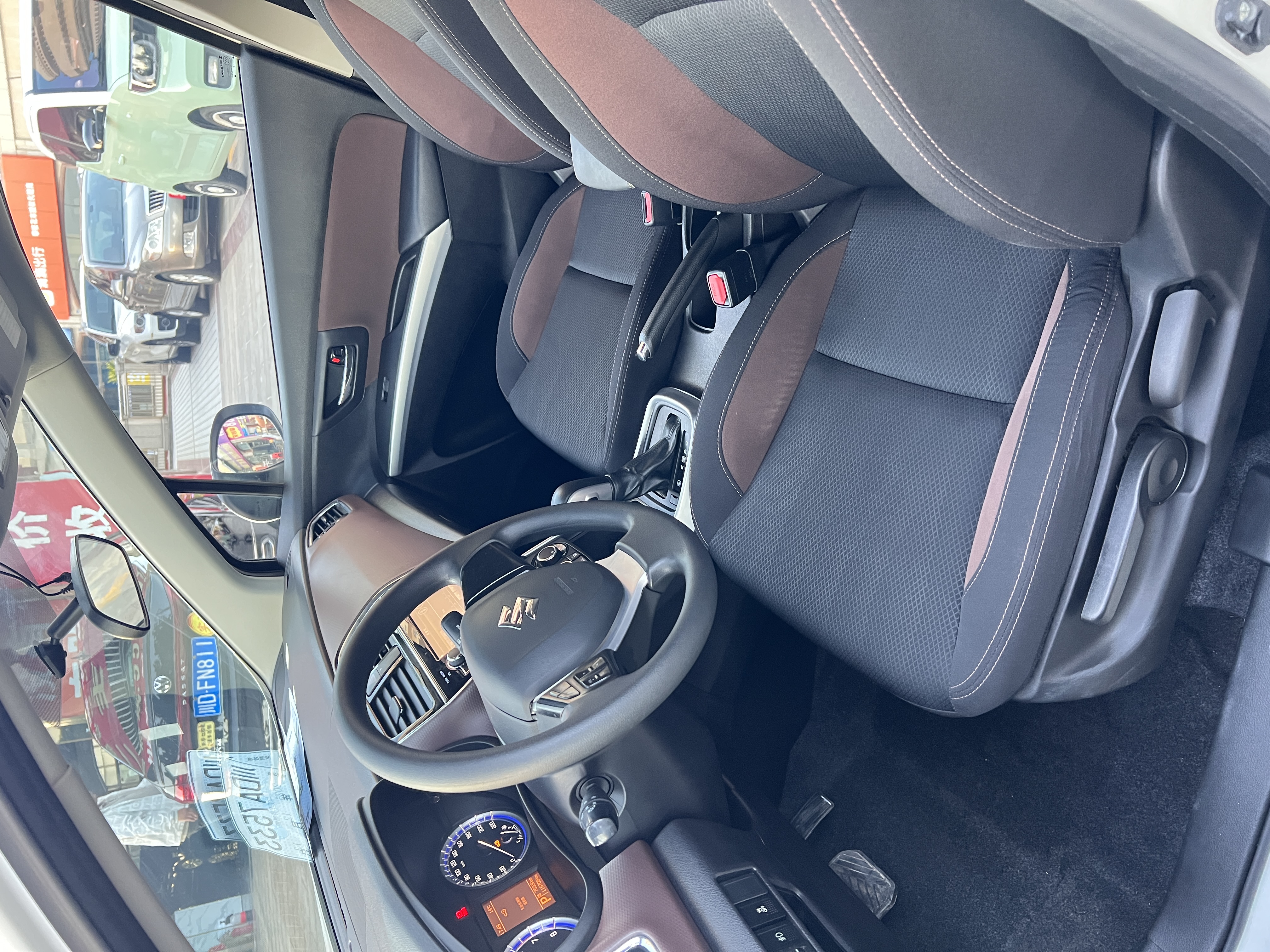 Suzuki SX4 S-CROSS 2017 imagem de carro #4