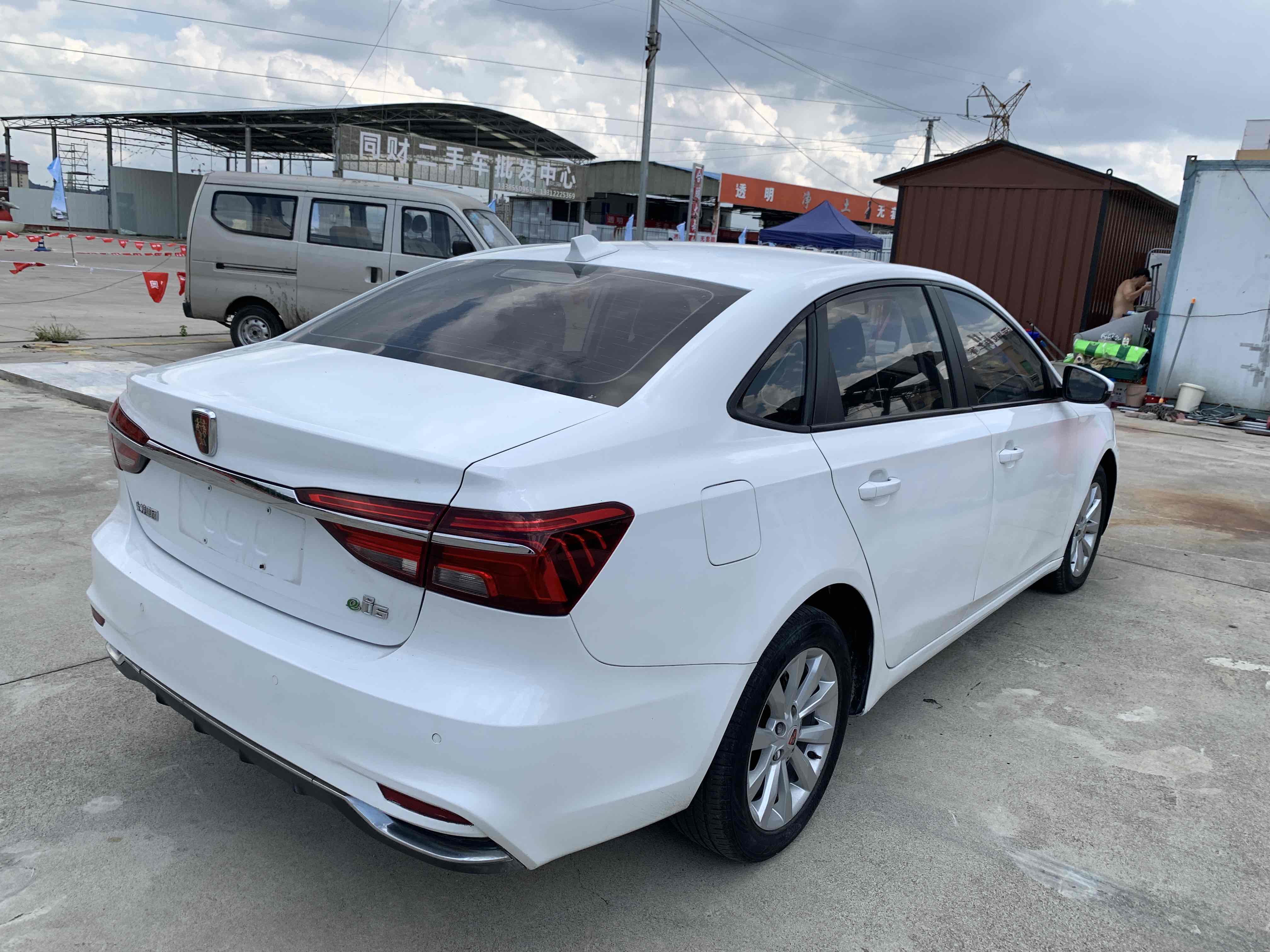 Roewe i6 New Energy 2019 imagen de coche #4