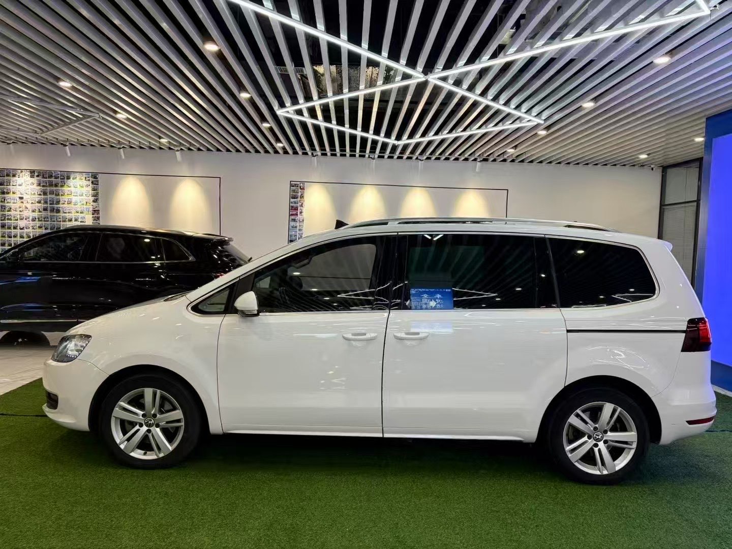 Volkswagen Sharan 2017 imagem de carro #4