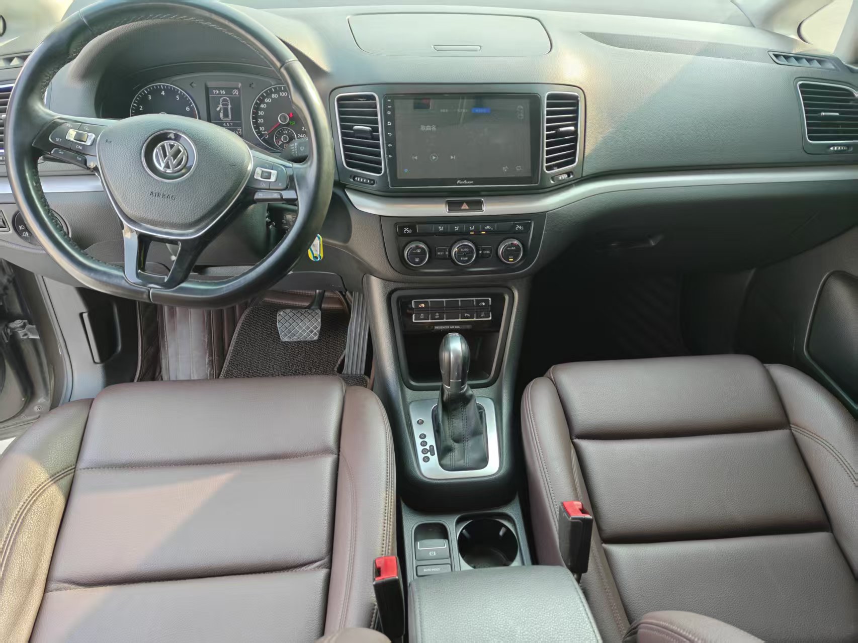 Volkswagen Sharan 2018 immagine di auto #4